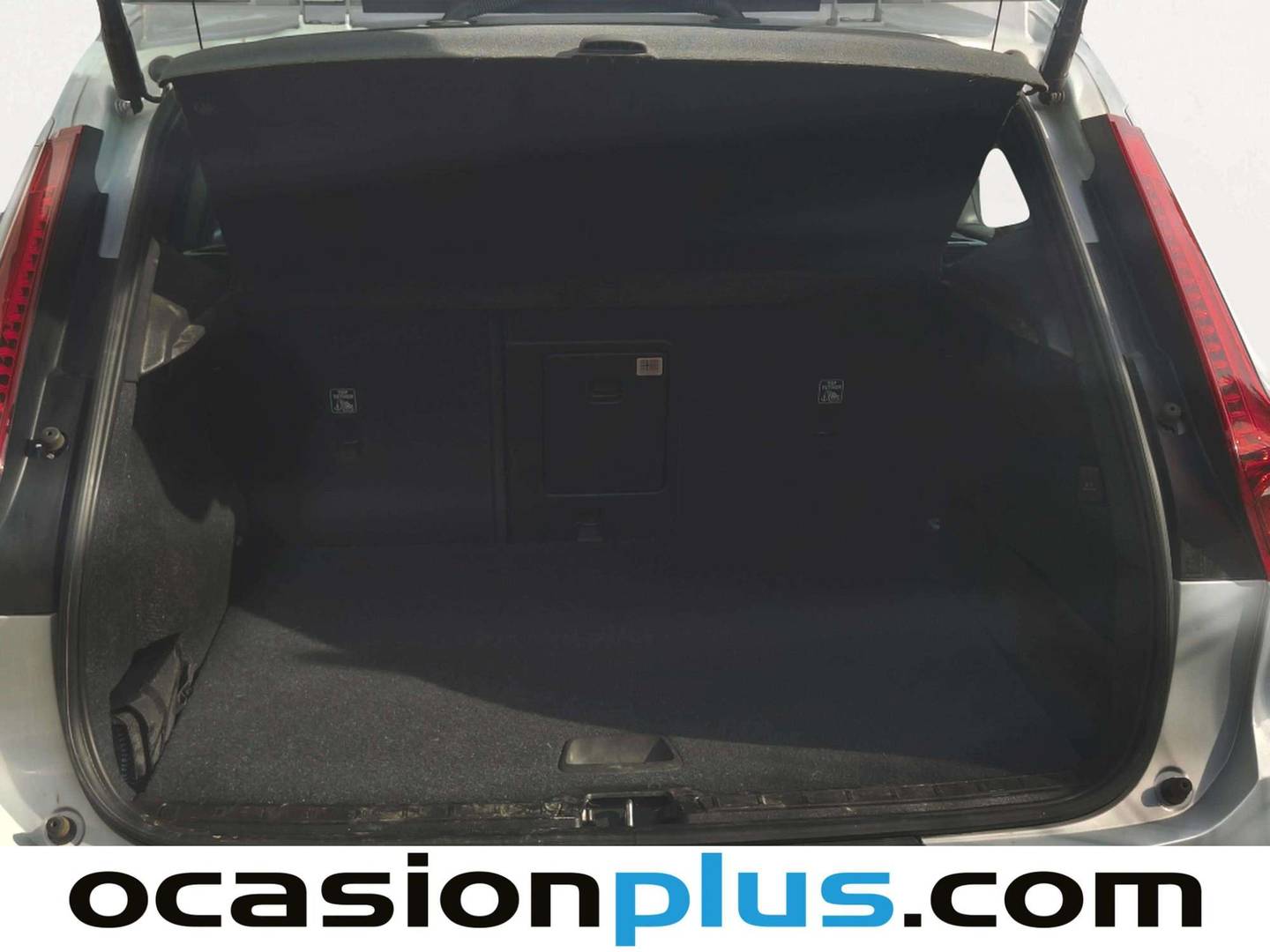 Fotos maletero Volvo XC40 Volvo XC40 D4 Business Plus AWD Auto (190 CV)
