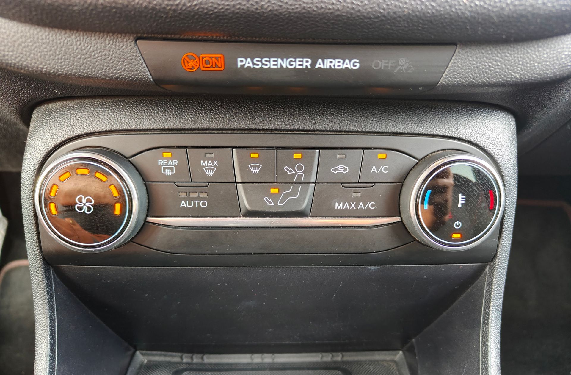 Ford Fiesta 1.0 EcoBoost MHEV ST-Line - foto 35