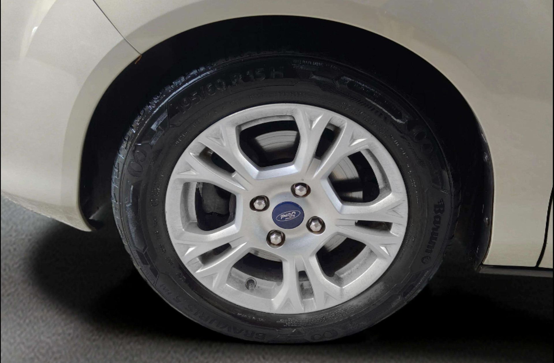 Ford B-Max 1.0 EcoBoost Trend - foto 28