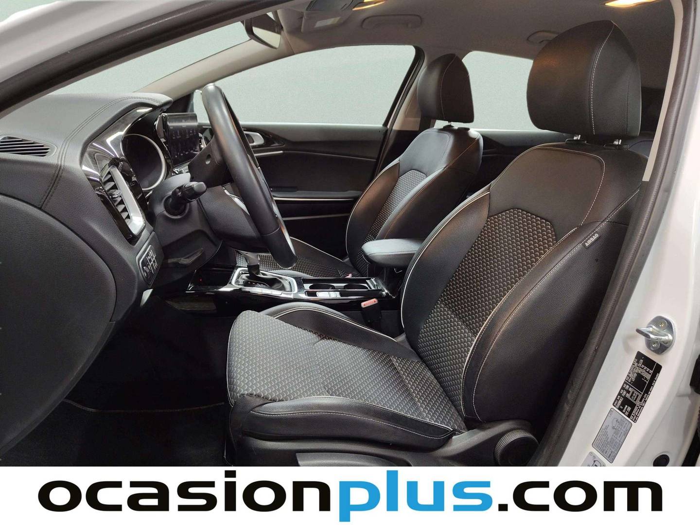 Foto asientos delanteros KIA XCeed KIA XCeed 1.6 MHEV Tech DCT (136 CV)