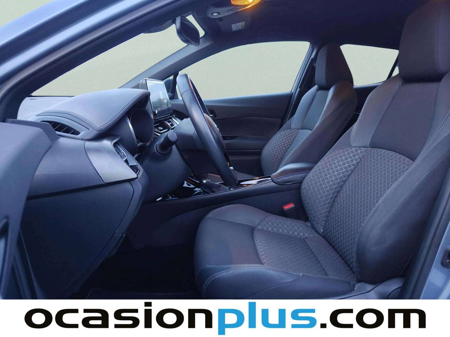 Foto asientos delanteros Toyota C-HR Toyota C-HR 1.8 125H Advance (122 CV)