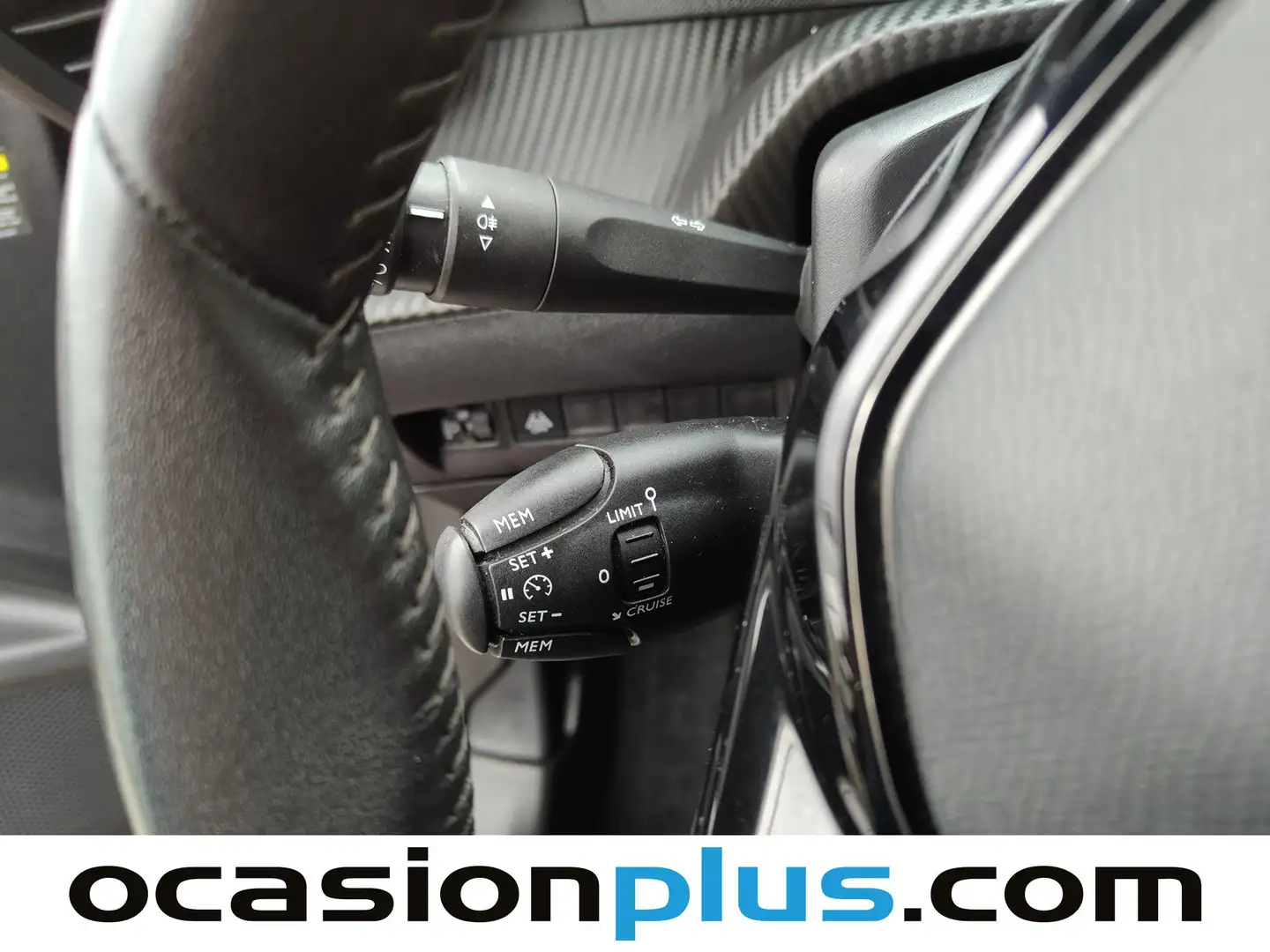 Foto Peugeot 2008 Peugeot 2008 PureTech 130 S&S Allure Pack (130 CV)