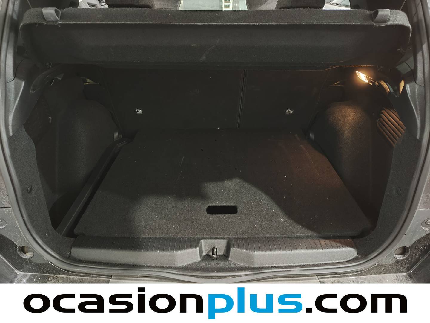 Foto Citroën C3 Aircross Citroën C3 Aircross Hybrid 145 Plus e-DCS6 (145 CV) siete plazas