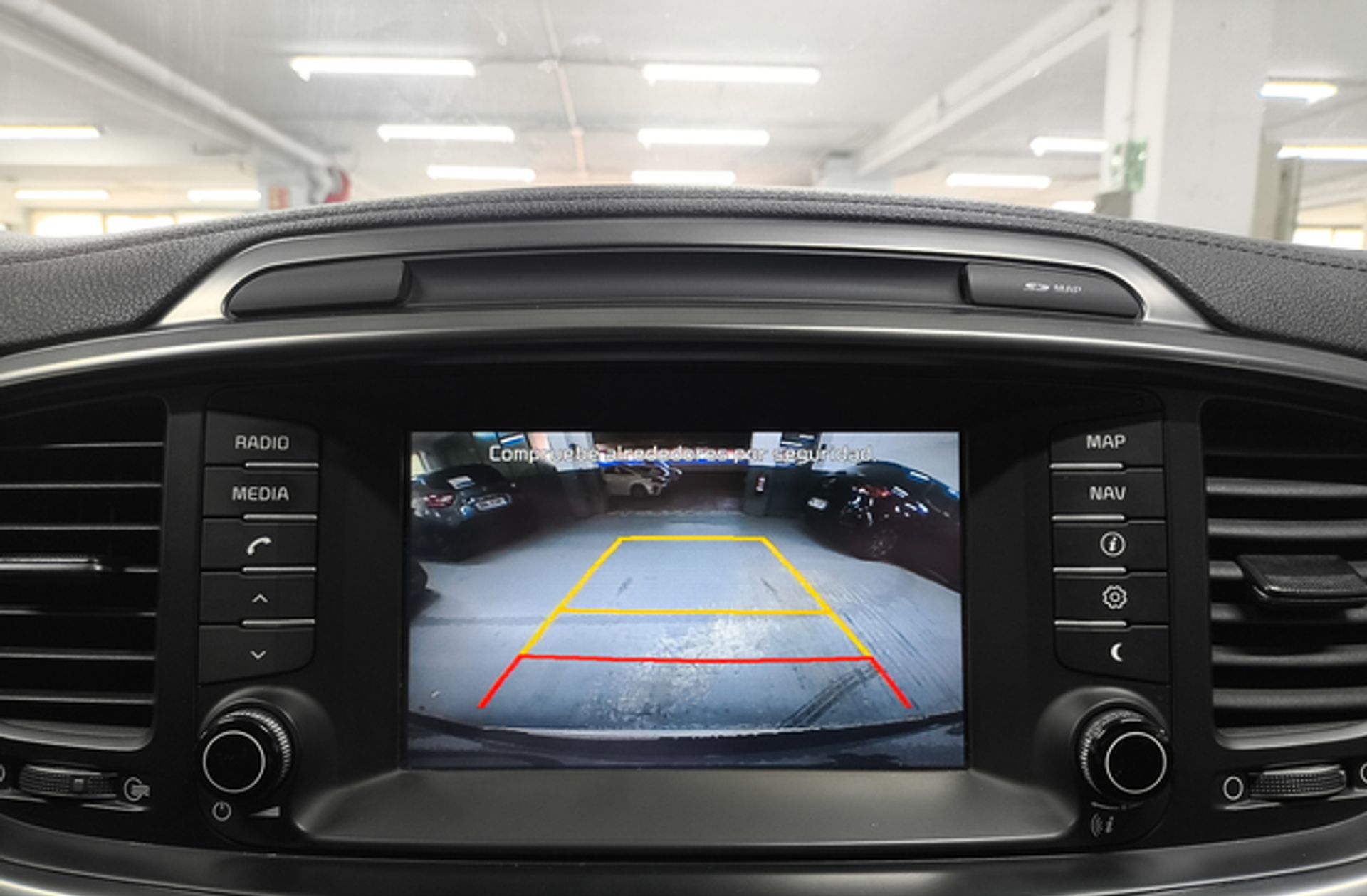 Kia Sorento 2.2 CRDi Drive 4x2 7 plazas - foto 11