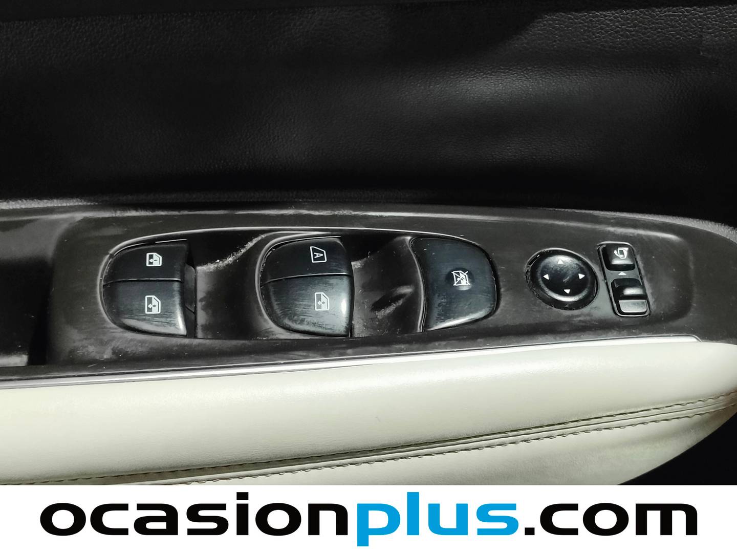 Foto Renault Koleos Renault Koleos Initiale Paris Blue dCi 190 4x4 X-Tronic (190 CV)