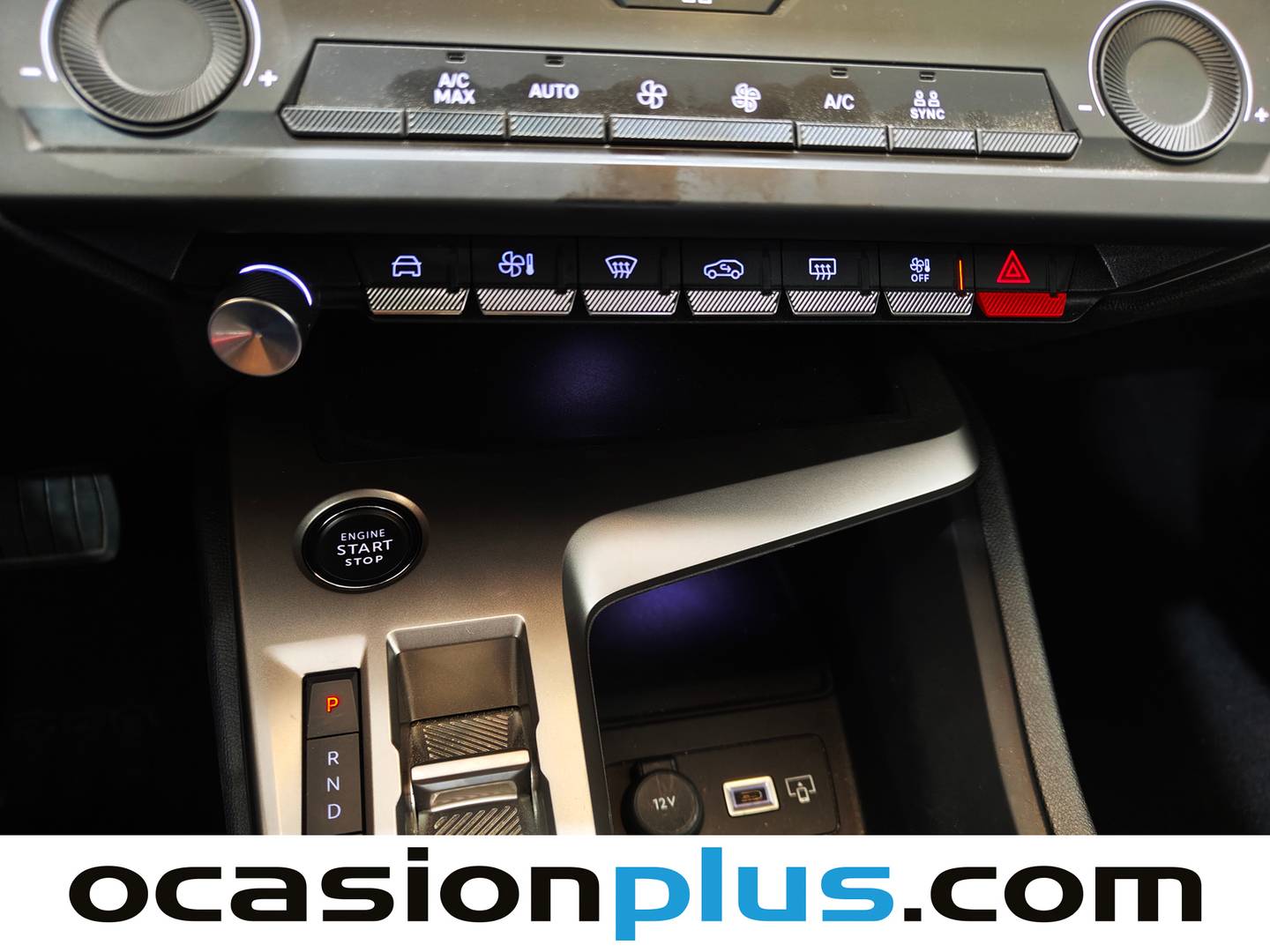 Equipamiento del Peugeot 408 Peugeot 408 Allure Hybrid eDCS6 (136 CV)