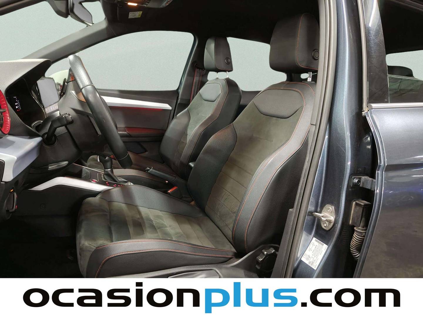 Foto Seat Arona SEAT Arona 1.5 TSI S&S FR XL DSG (150 CV)