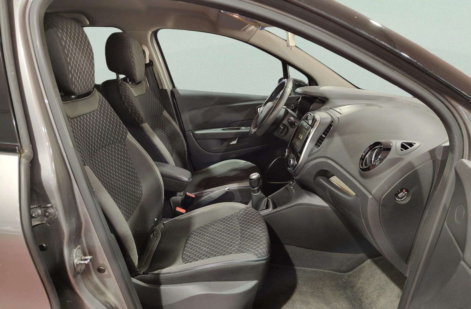 Renault Captur Zen TCe GPF - foto 17