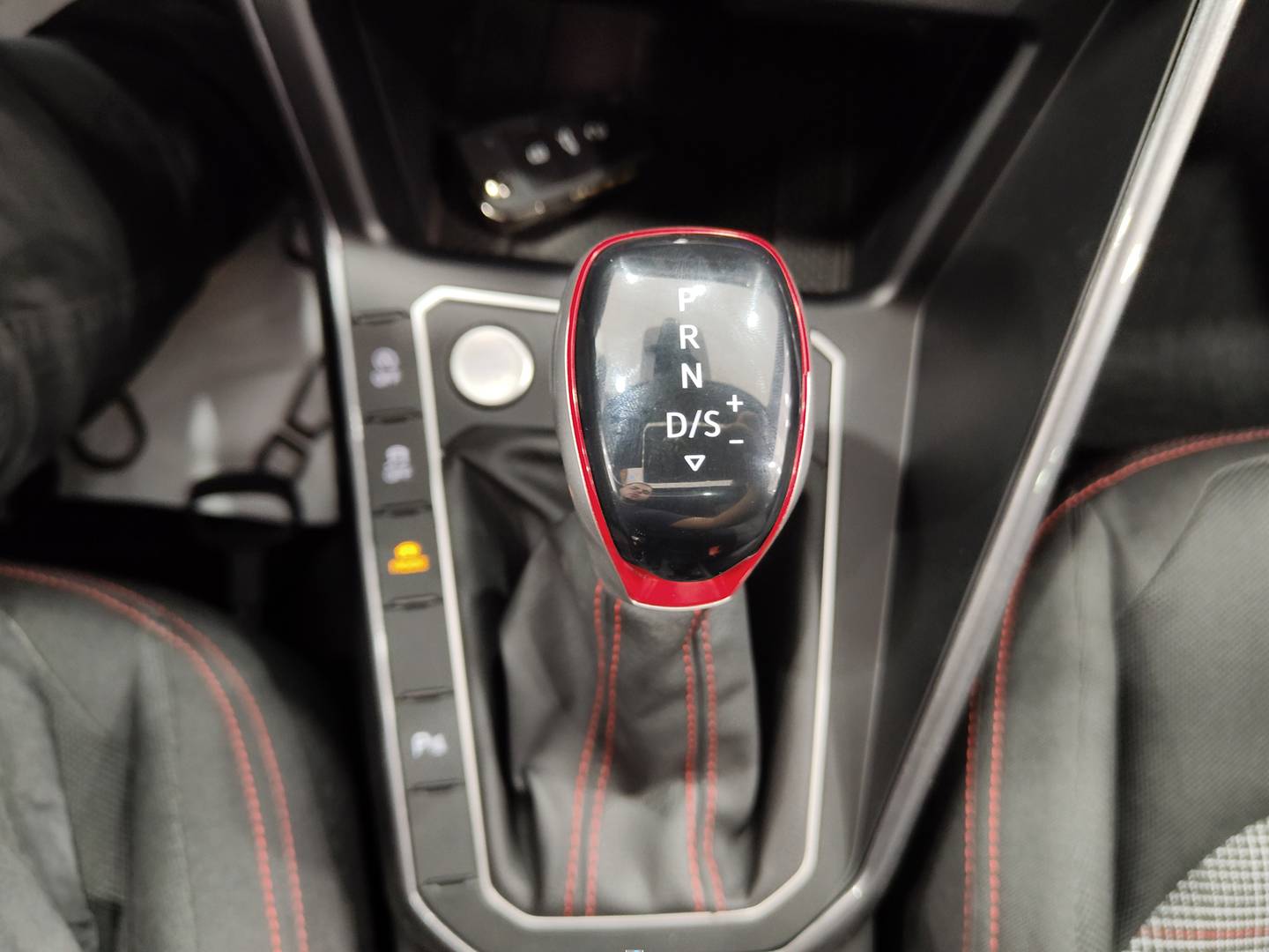 Foto Volkswagen Polo Volkswagen Polo GTI 2.0 TSI (207 CV) DSG