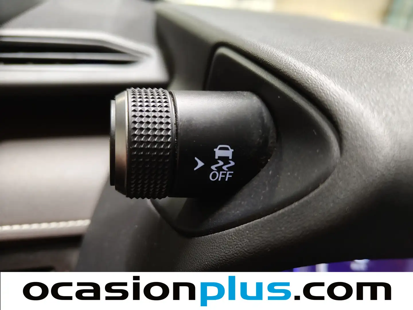 Foto Lexus UX Lexus UX 250h Business Navigation 2WD (184 CV)