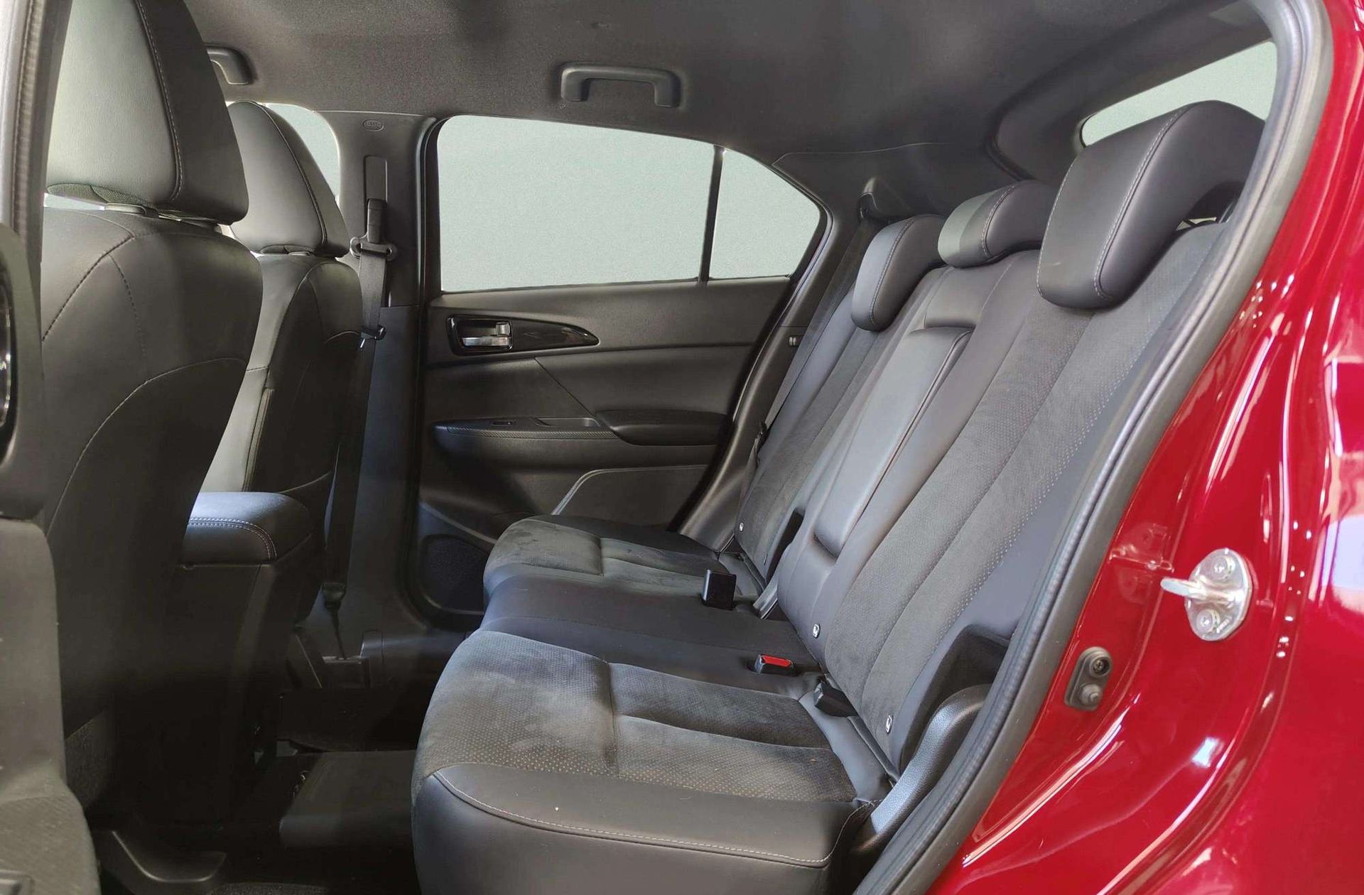 Mitsubishi Eclipse Cross 2.4 PHEV Kaiteki 4WD - foto 15