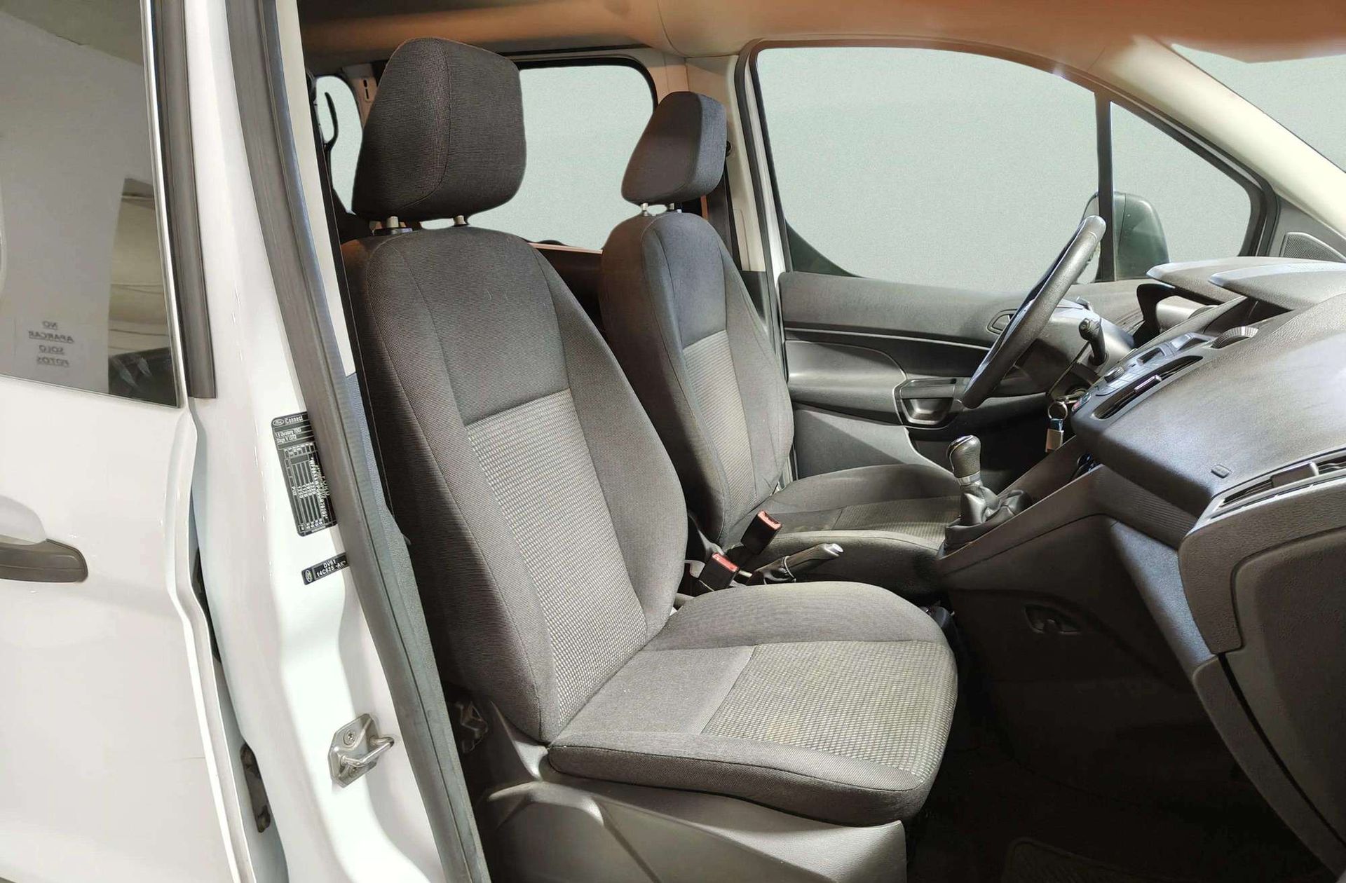 Ford Transit Connect Kombi 1.6 TDCi Ambiente 220 L1 - foto 15