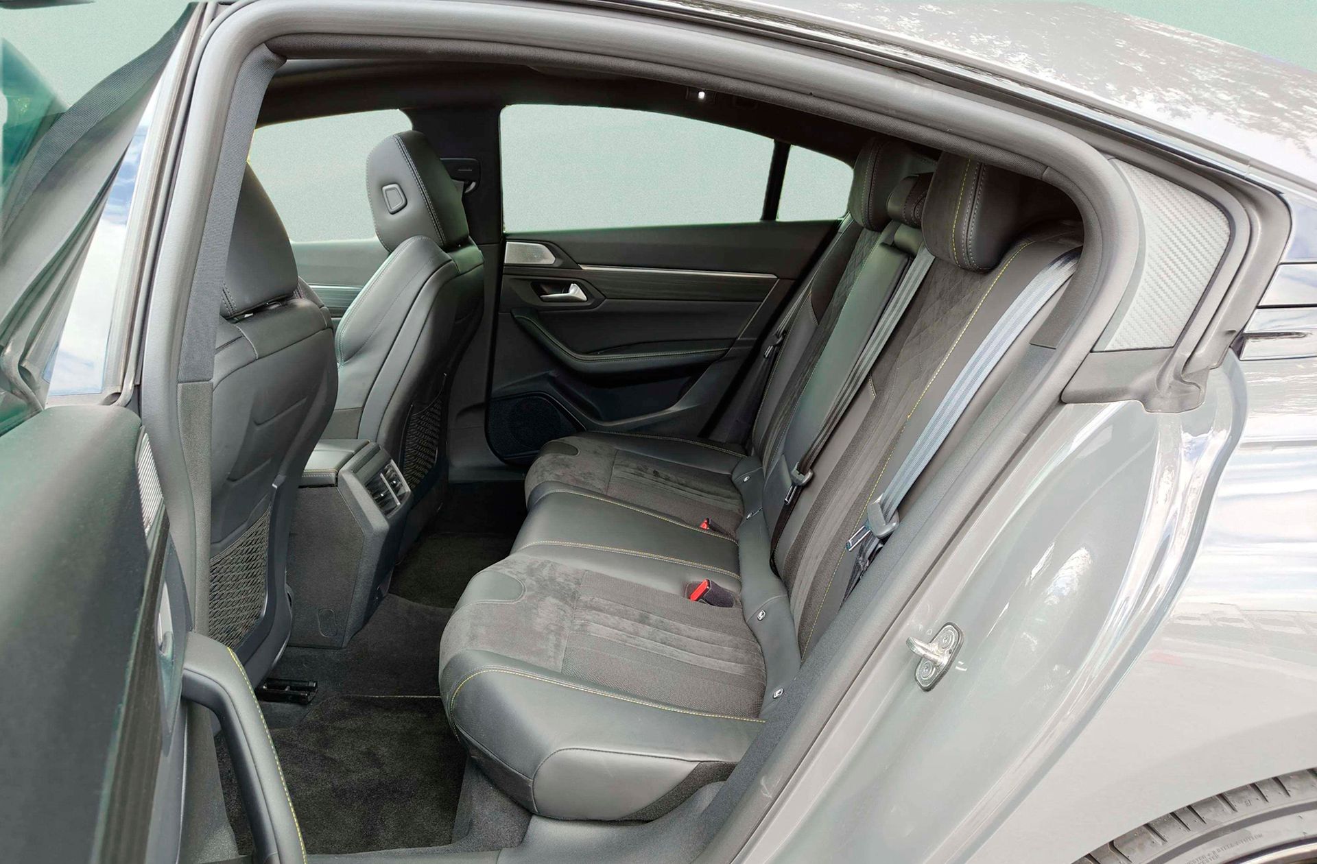 Peugeot 508 Hybrid 360 PSE e-EAT8 - foto 14