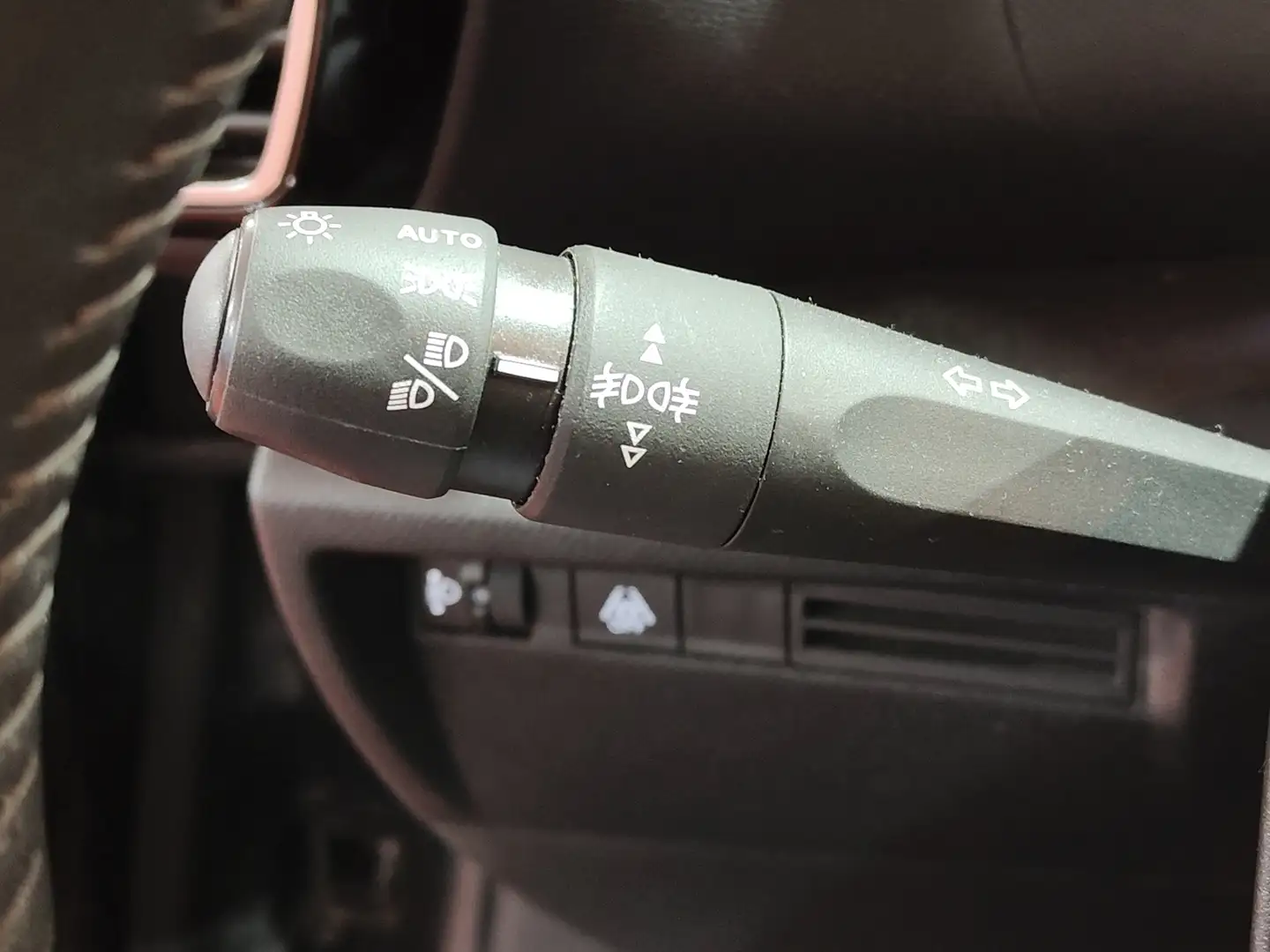 Foto Citroën C4 Citroen C4 PureTech 130 S&S 6v Feel Pack (130 CV)