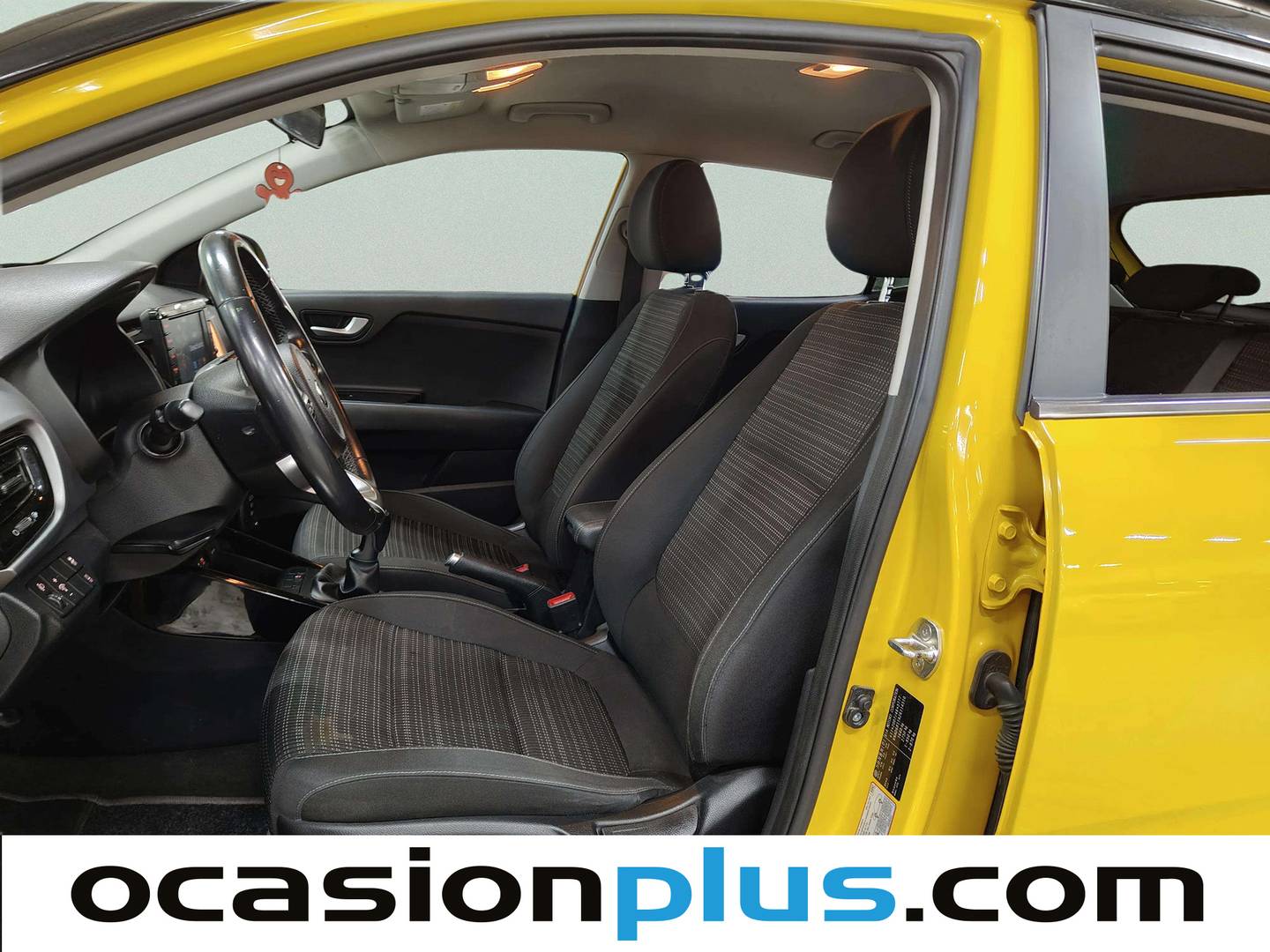 Foto asientos delanteros KIA Stonic KIA Stonic 1.0 T-GDi Drive (120 CV)