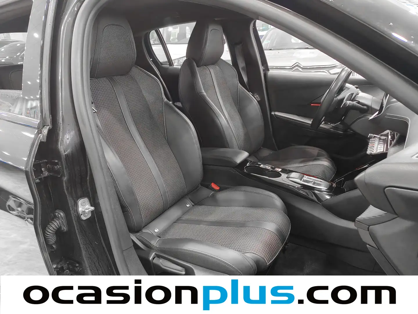 Foto Peugeot 208 Peugeot 208 PureTech 100 GT EAT8 (100 CV)