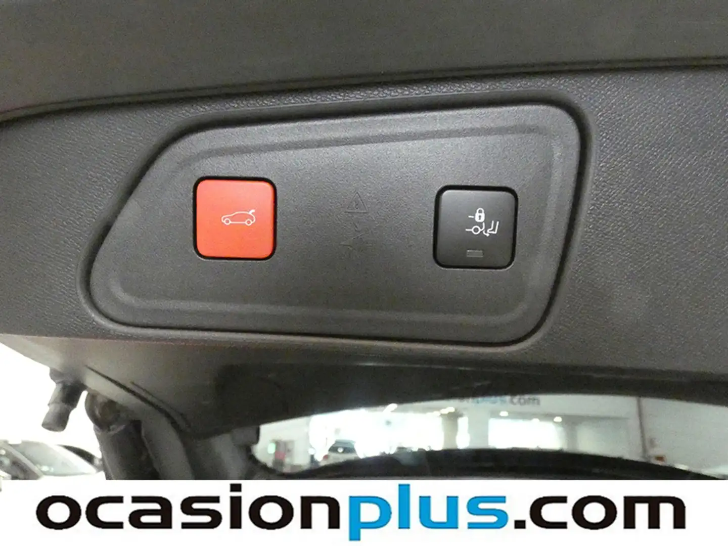 Foto Peugeot 3008 Hybrid Peugeot 3008 Hybrid 300 GT Pack e-EAT8 (300 CV)