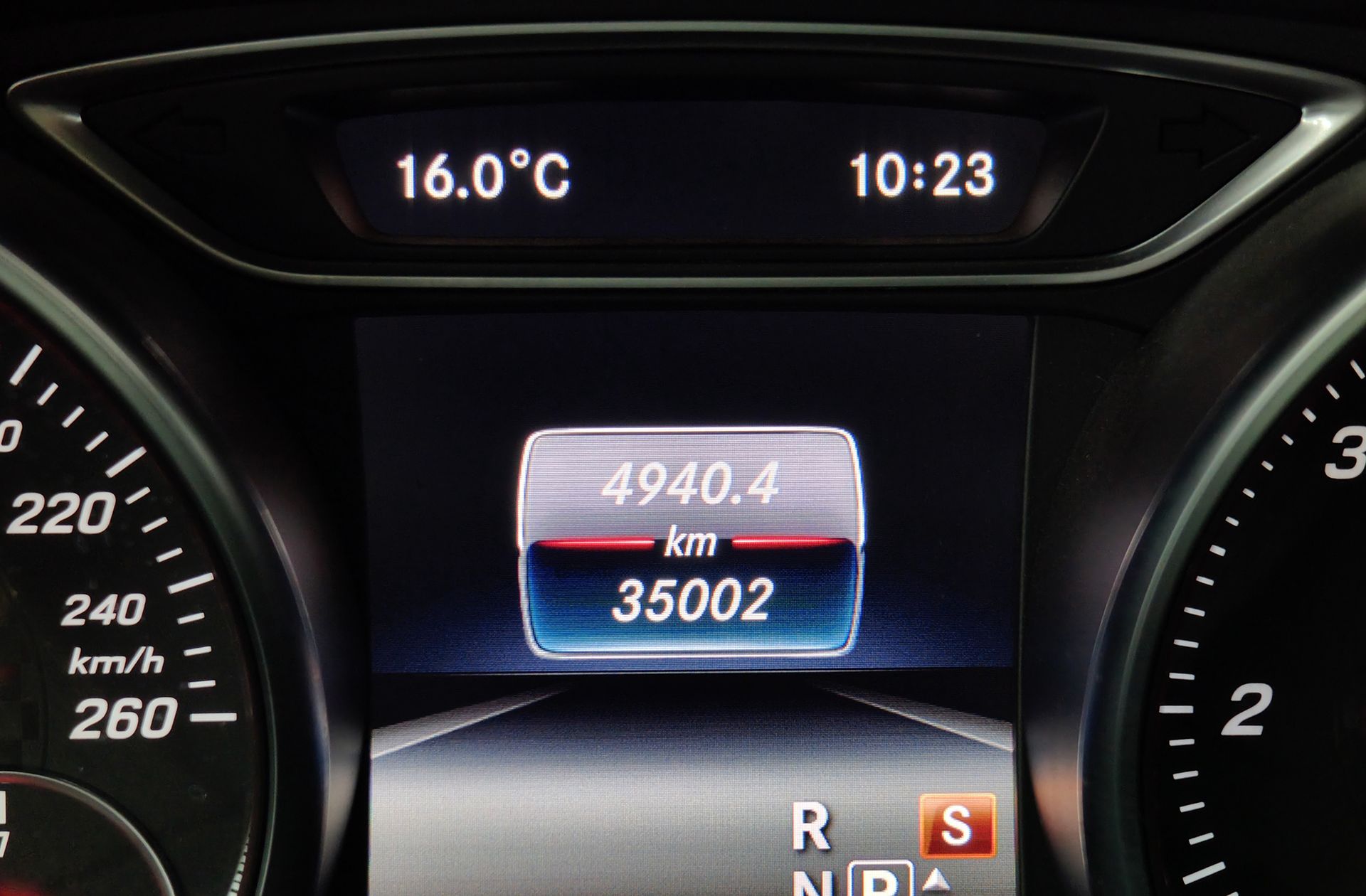 Mercedes-Benz Clase A 200 d - foto 9