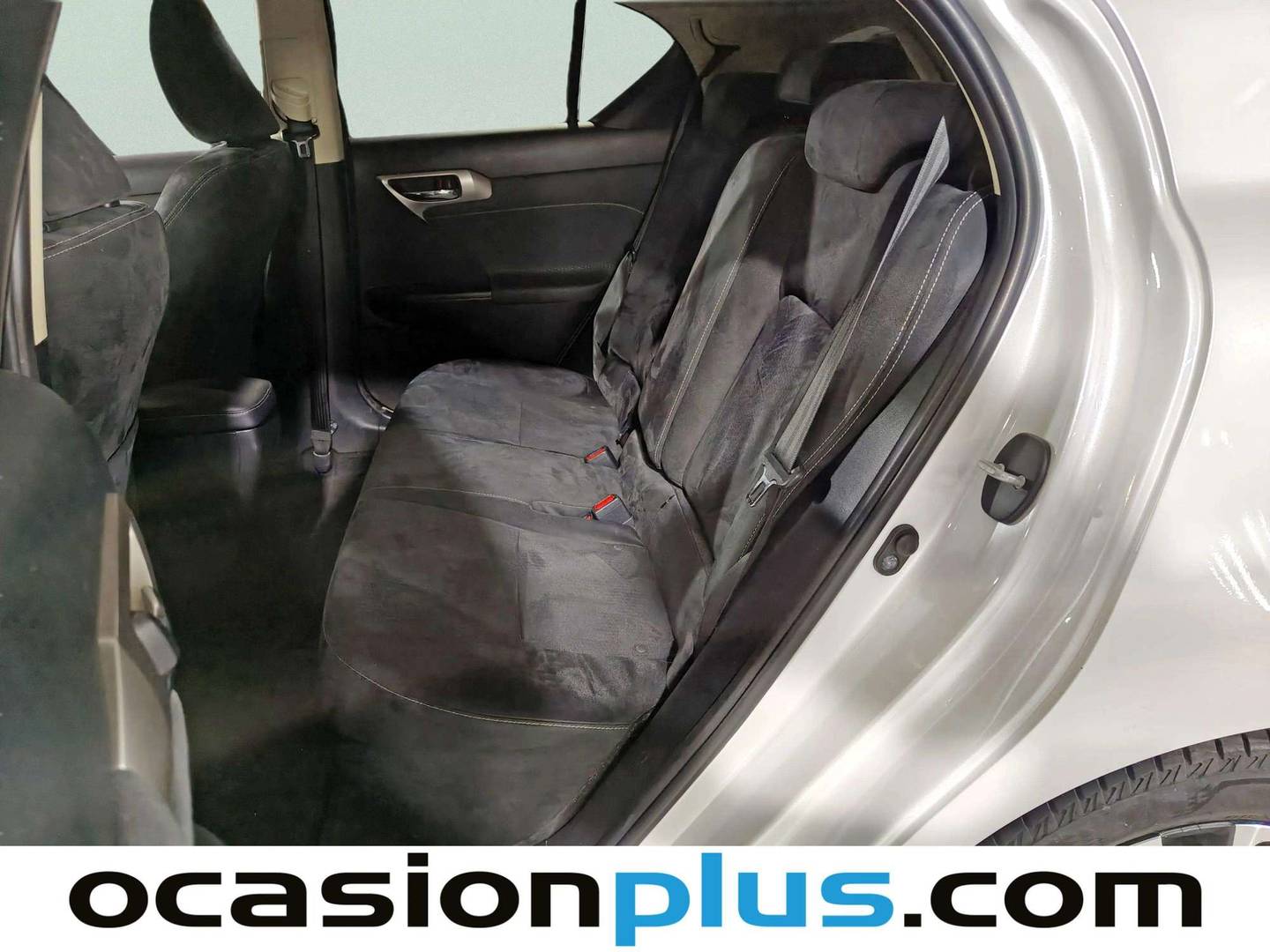 Foto asientos traseros Lexus CT Lexus CT 200h Business (136 CV)