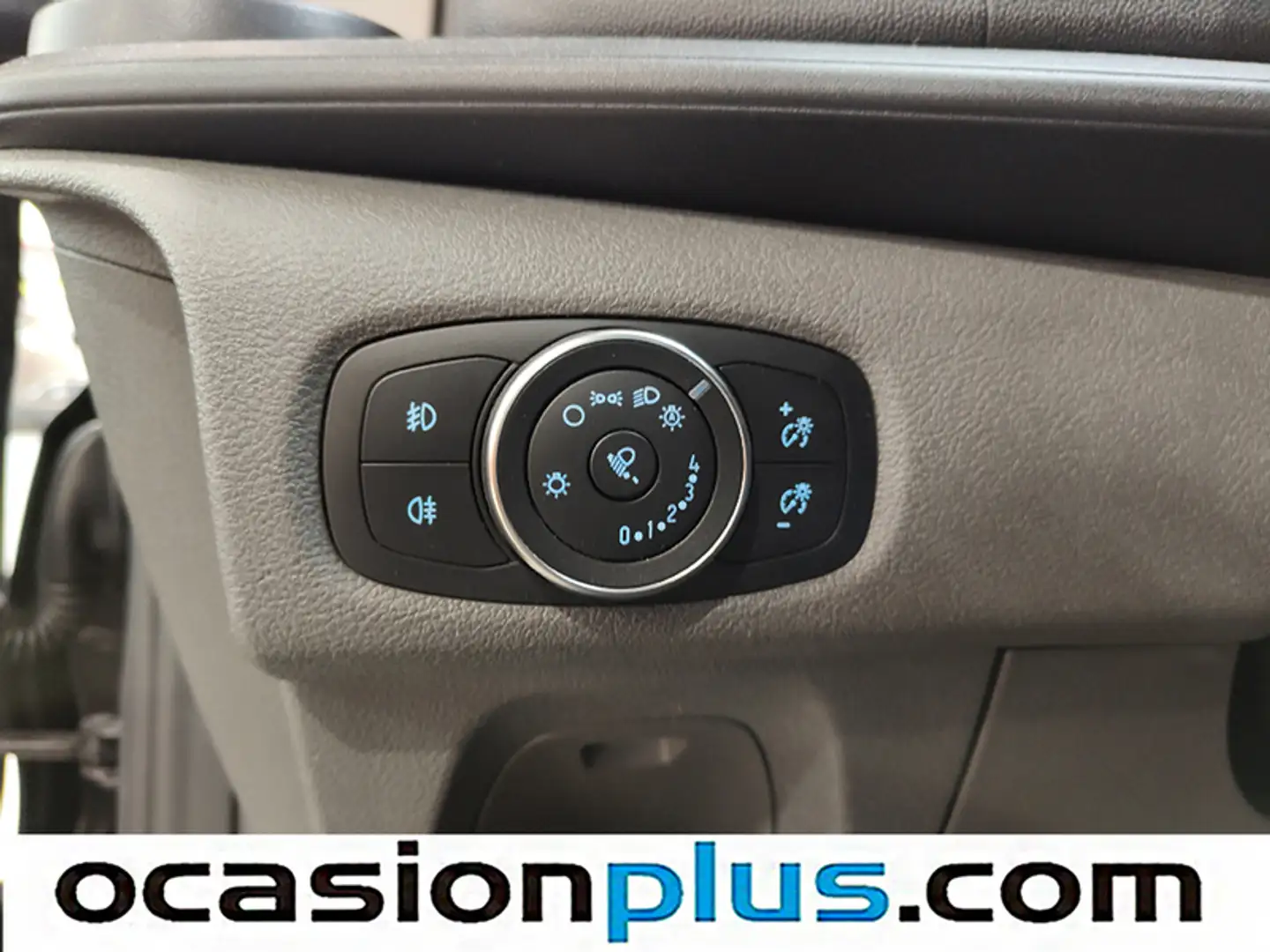 Foto Ford Transit Custom Ford Transit Custom Kombi 2.0 TDCI 320 L1 Trend (130 CV)