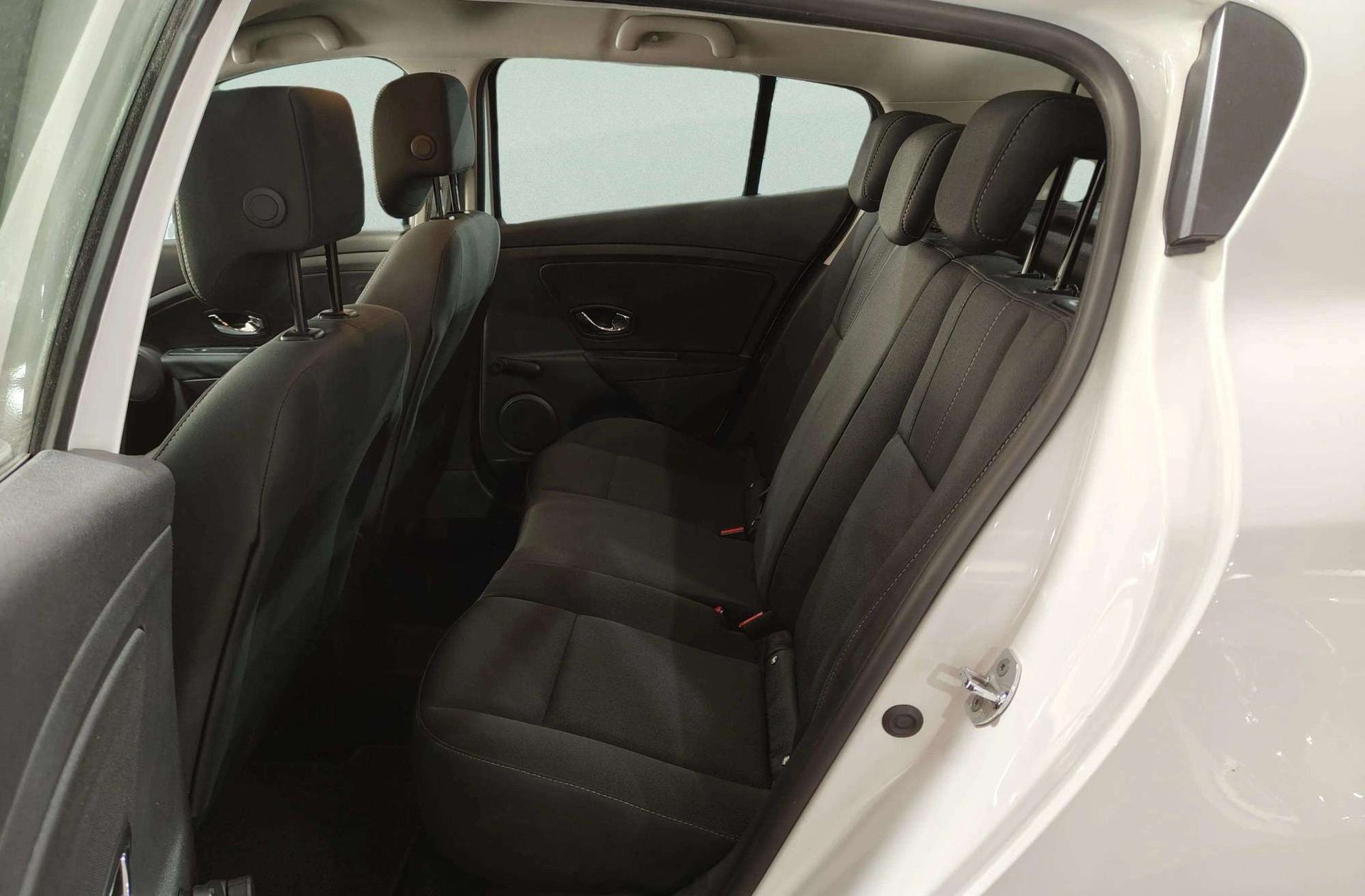 Renault Mégane Life dCi - foto 9