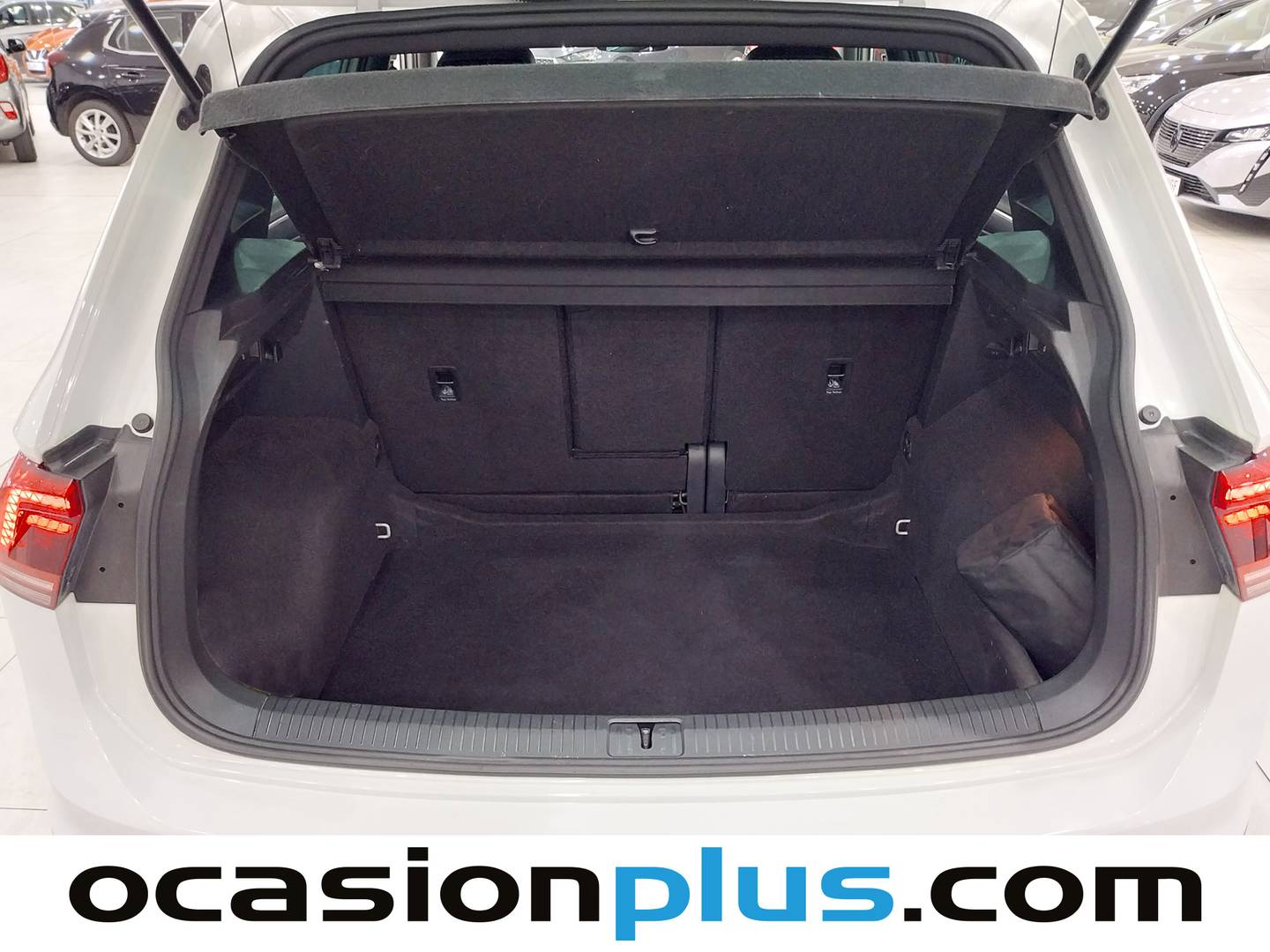 Fotos maletero Volkswagen Tiguan Volkswagen Tiguan Sport 1.5 TSI (150 CV) DSG Pack R-Line