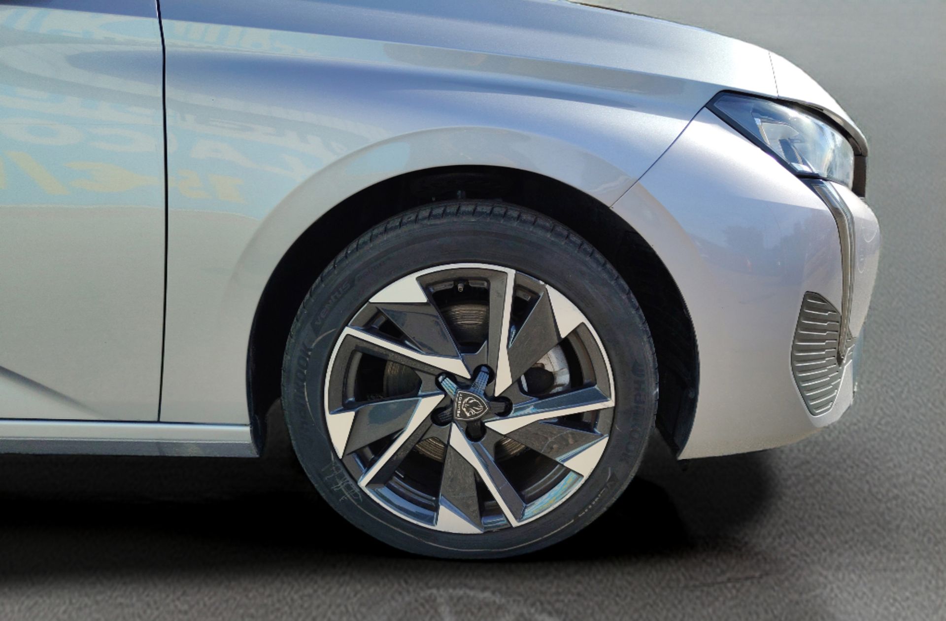 Peugeot 308 BlueHDi 130 Allure EAT8 - foto 34