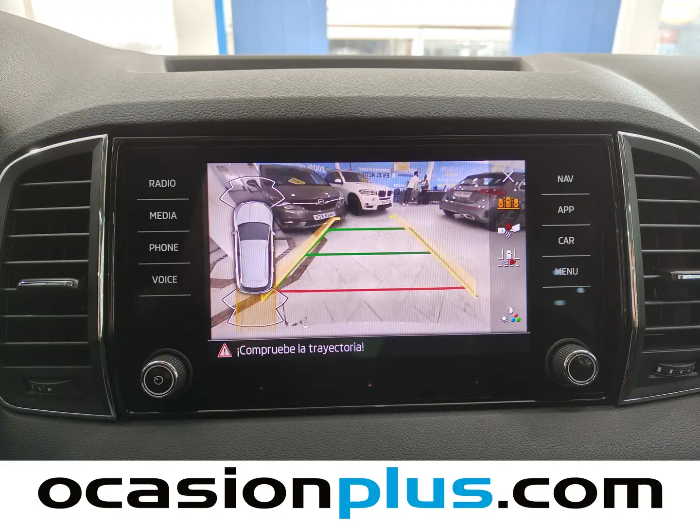 Foto Skoda Karoq Skoda Karoq 1.5 TSI ACT Design DSG  (150 CV)