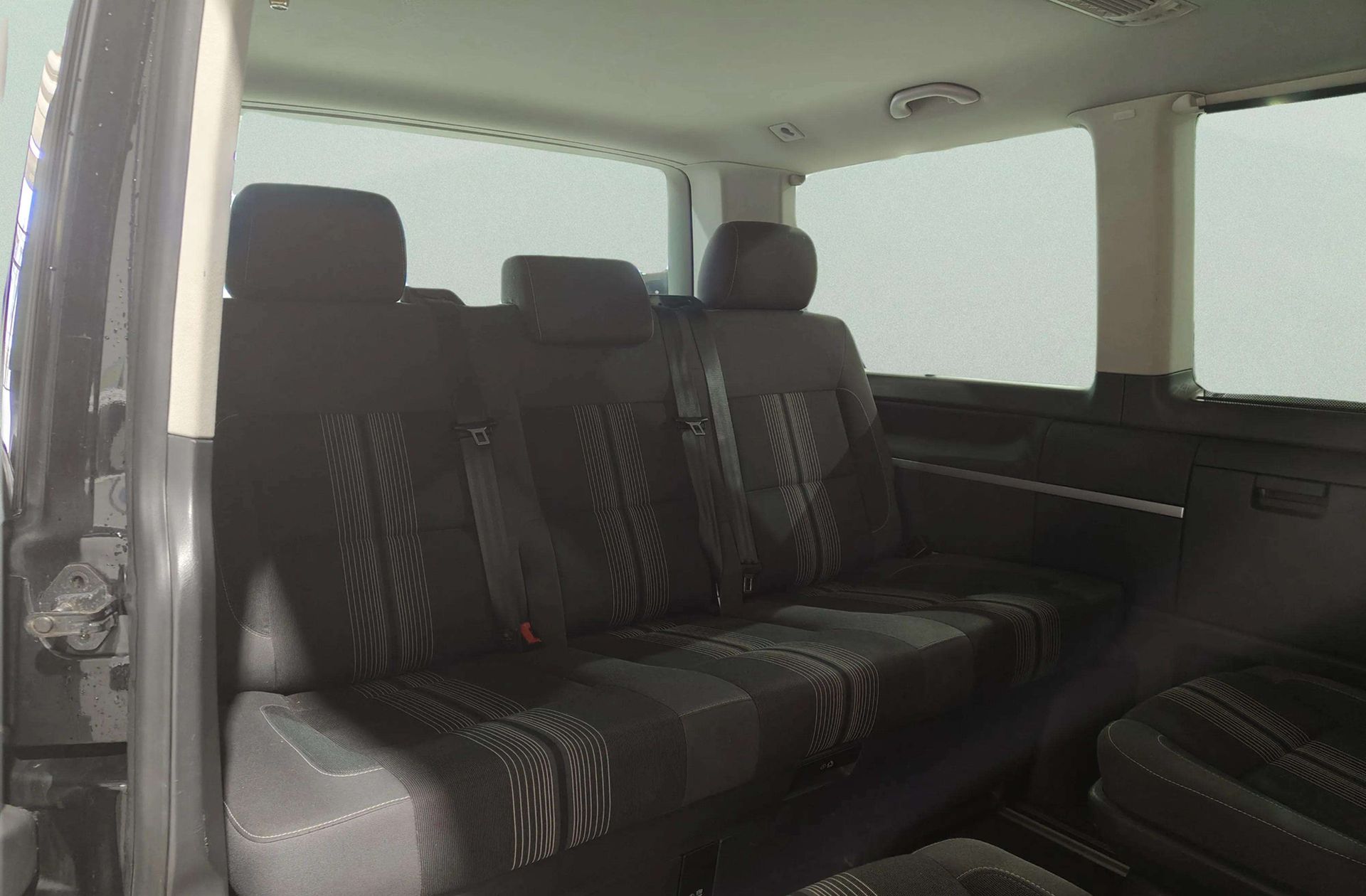 Volkswagen Multivan Comfortline Edition 2.0 BiTDI DSG - foto 6