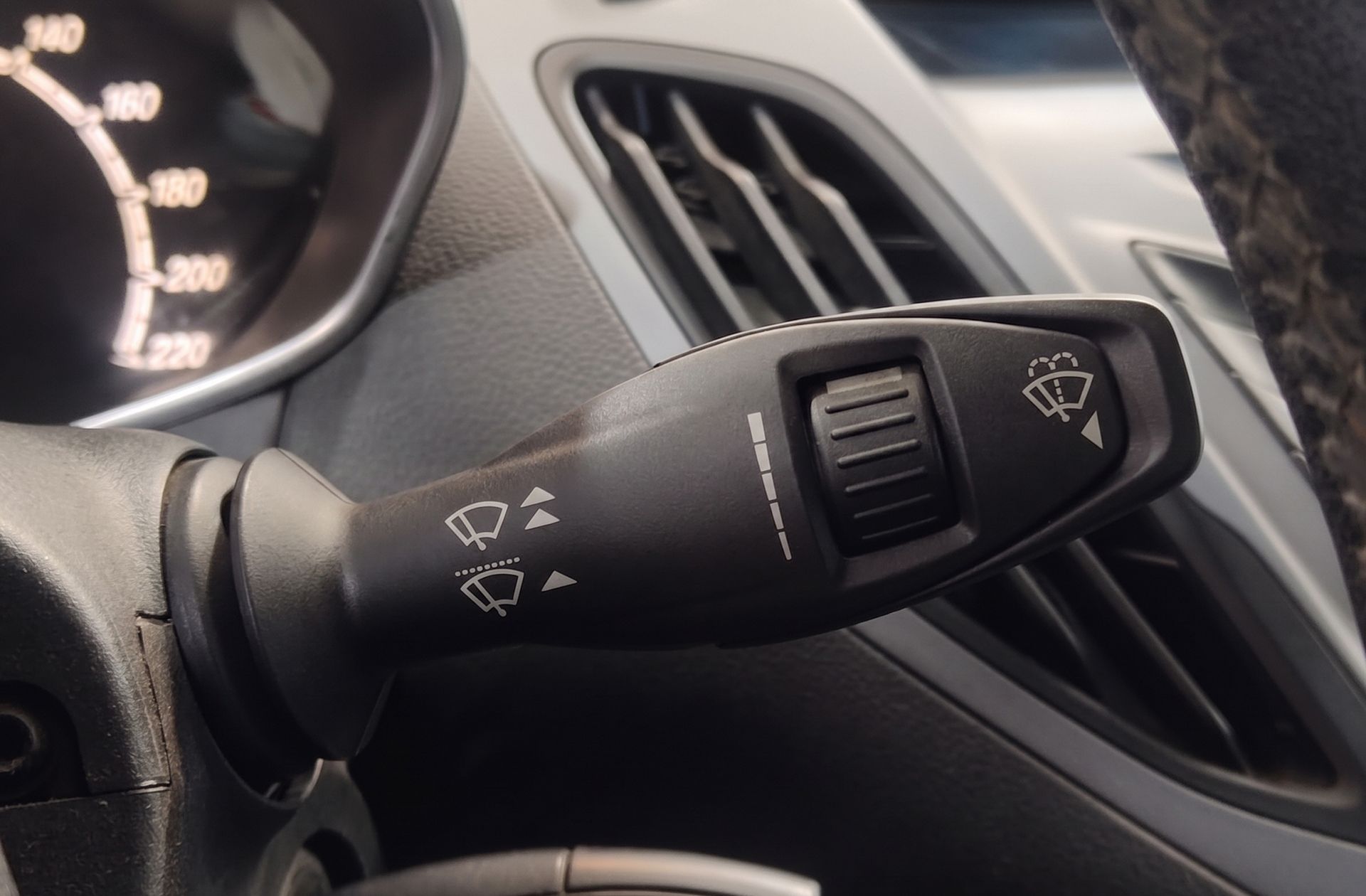 Ford B-Max 1.0 EcoBoost Trend - foto 19
