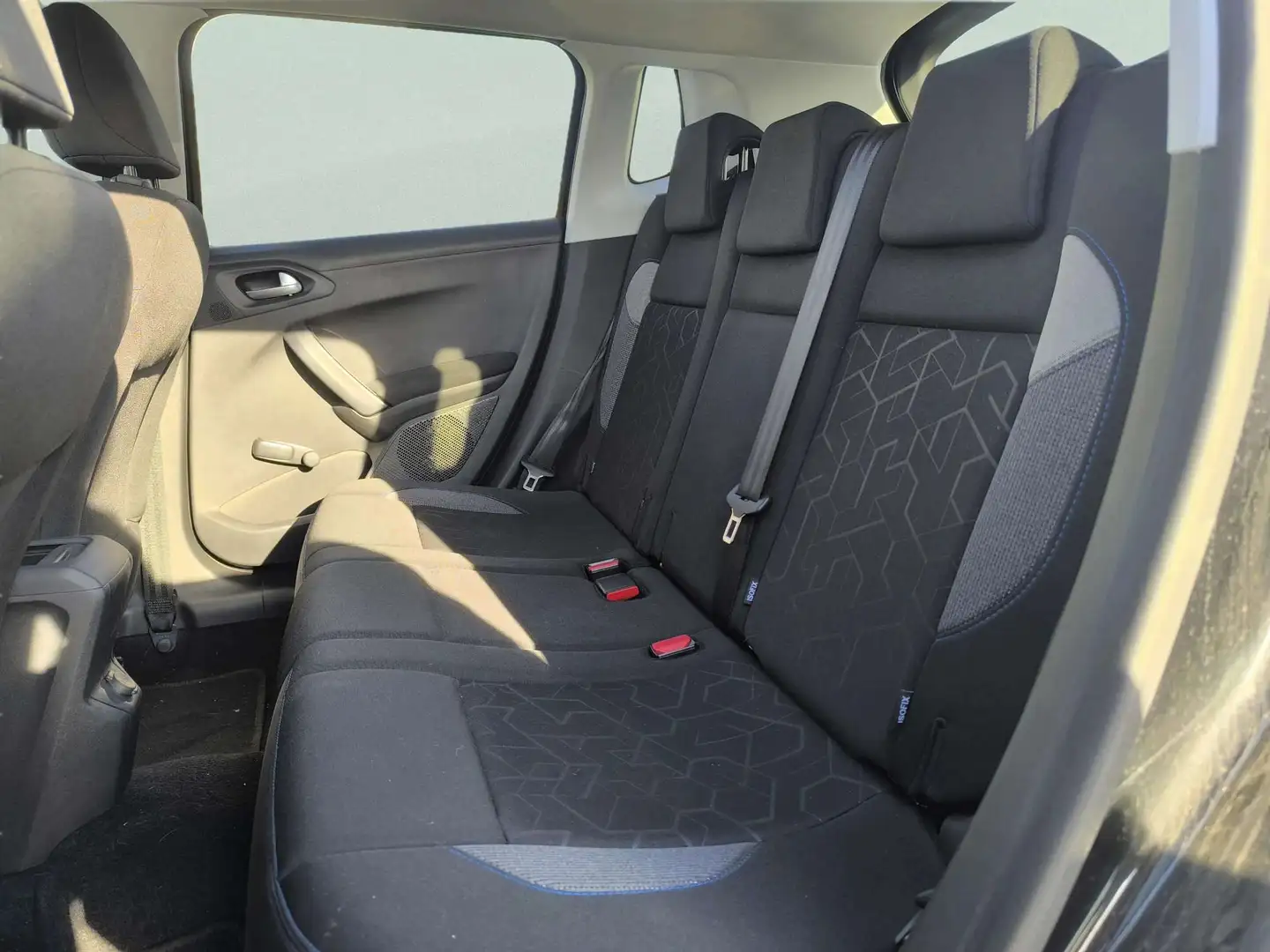 Foto Peugeot 2008 Peugeot 2008 PureTech 82 S&S Style (82 CV)