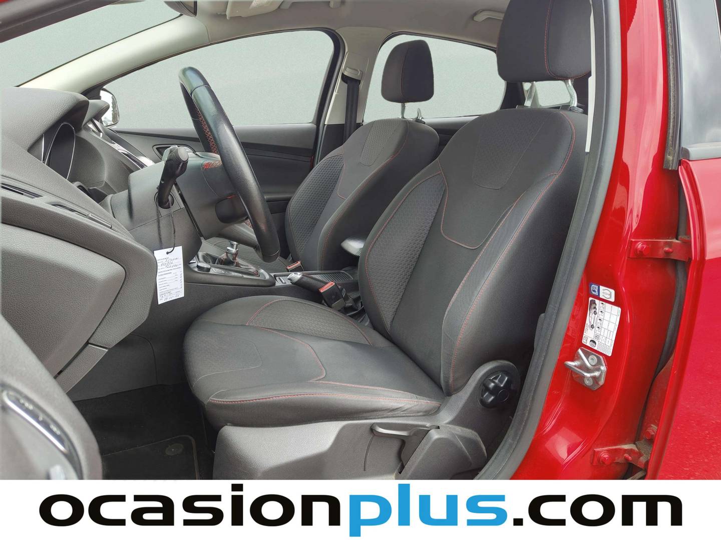 Foto asientos delanteros Ford Focus Ford Focus 1.5 Ecoboost Red&Black Edition (182 CV)