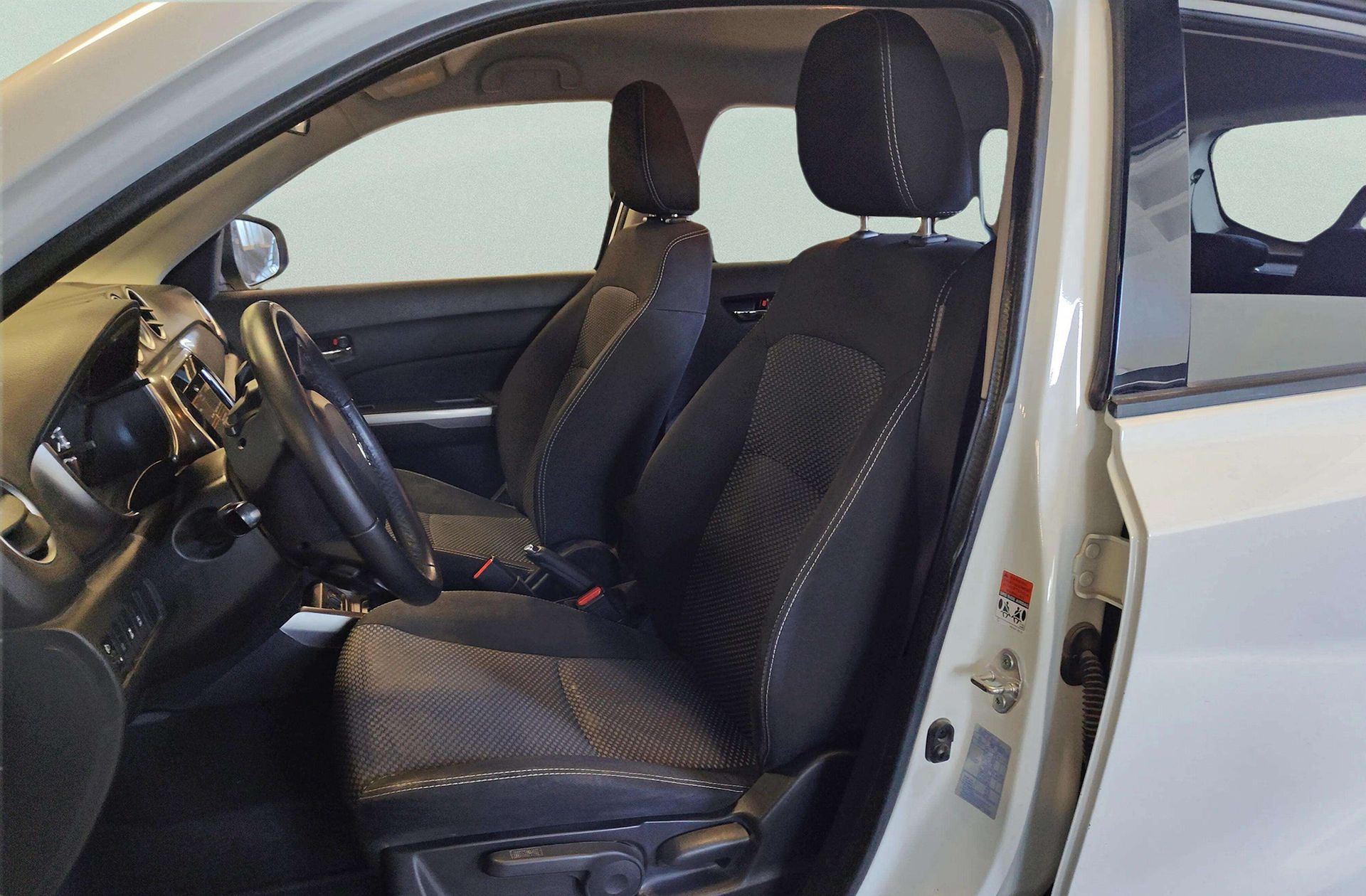 Suzuki Vitara 1.0 T GLE - foto 10