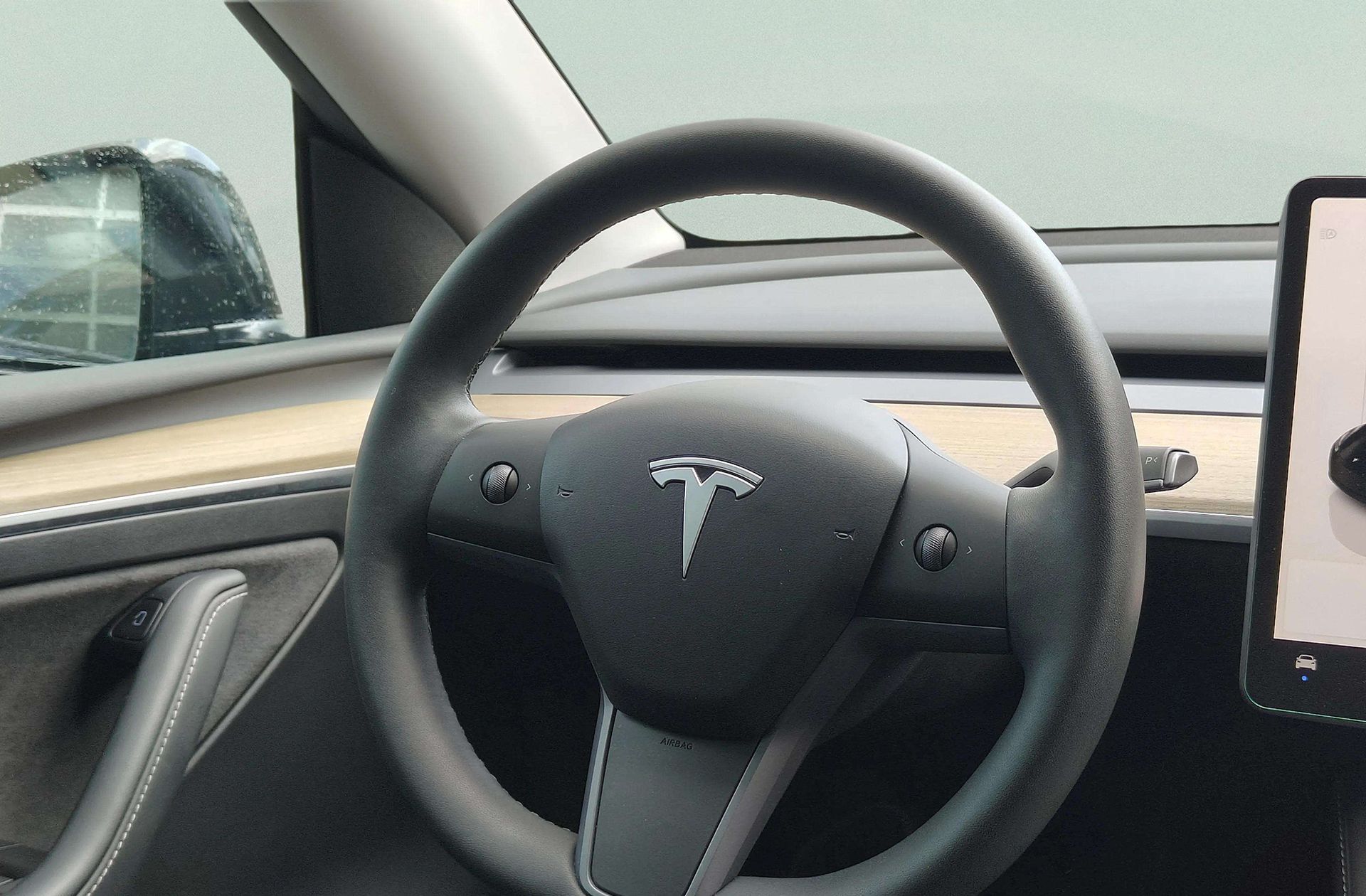 Tesla Model Y Tracción Trasera RWD - foto 31