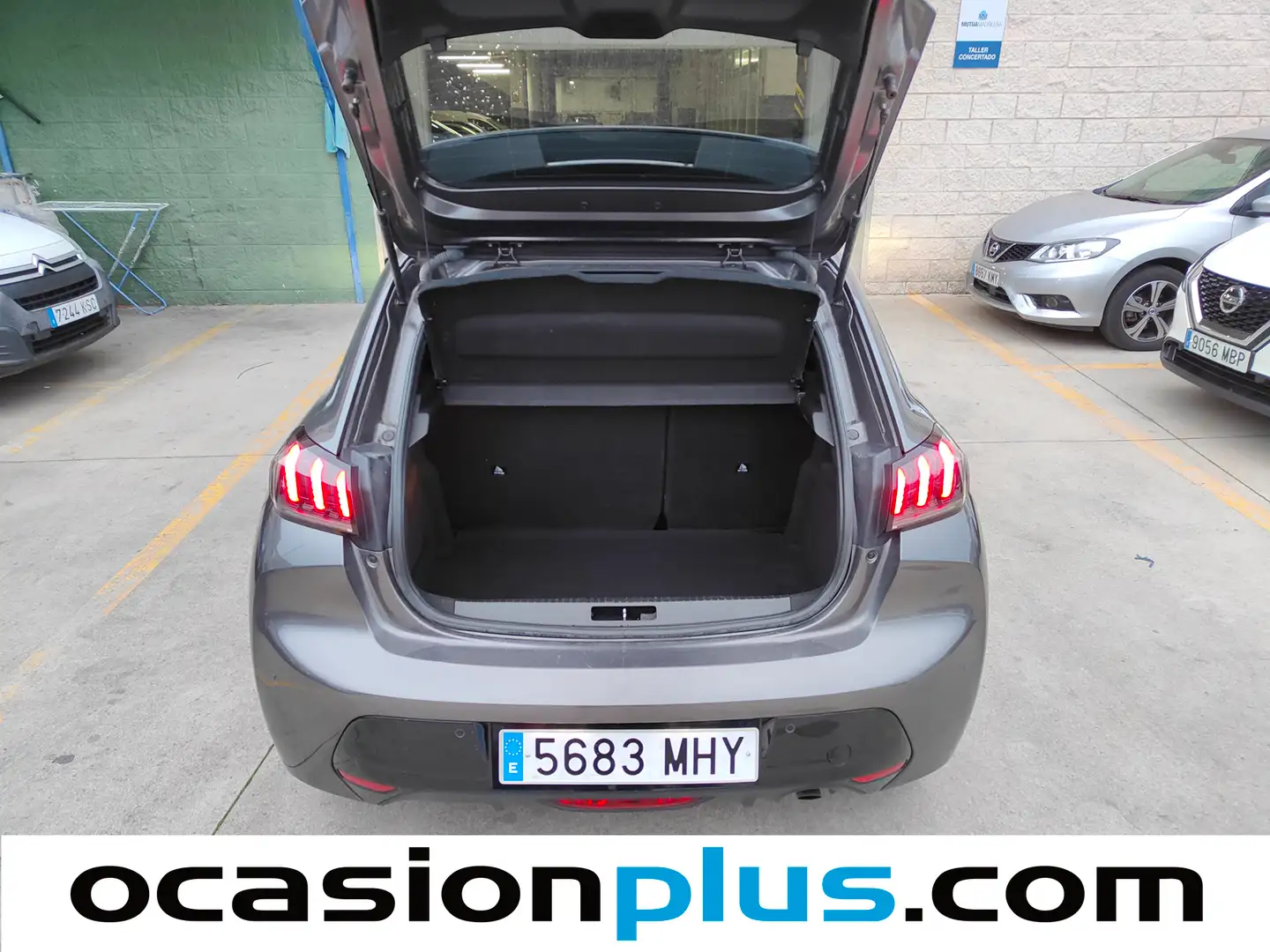 Foto Peugeot 208 Peugeot 208 PureTech 100 Allure (100 CV)