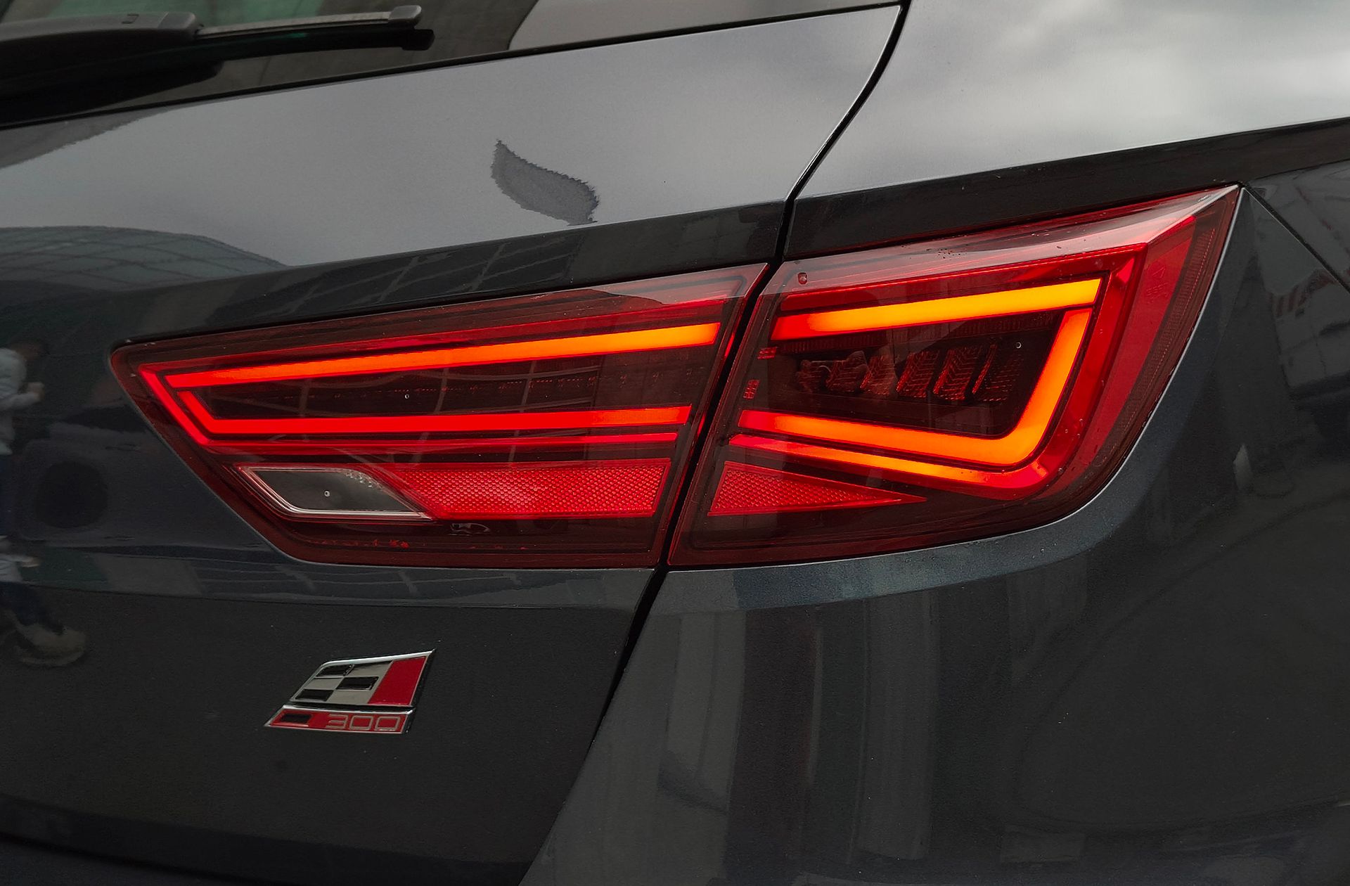 SEAT León ST 2.0 TSI Cupra DSG - foto 19