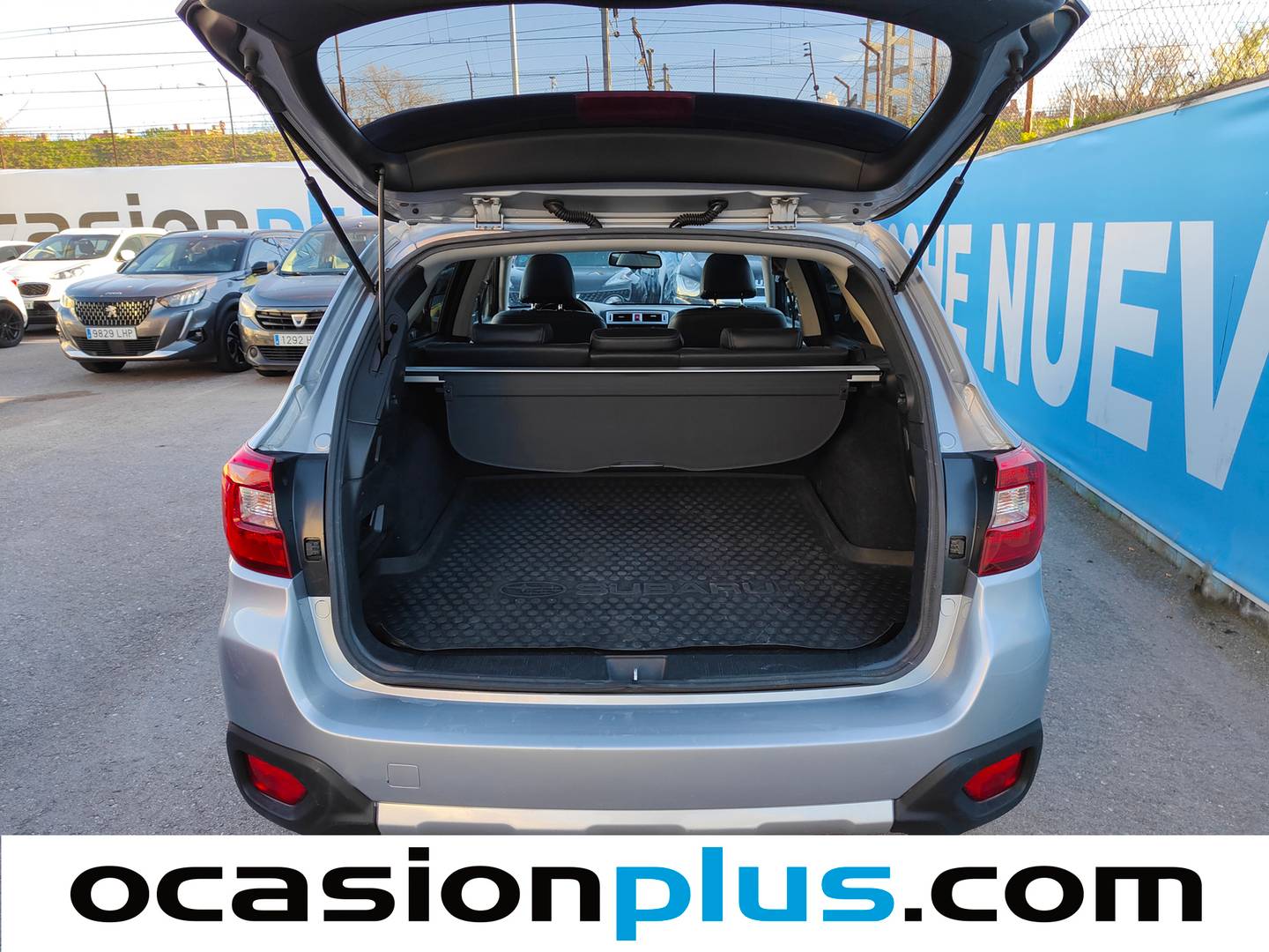 Foto Subaru Outback Subaru Outback 2.5 Executive Plus AWD CVT Lineartronic (175 CV)