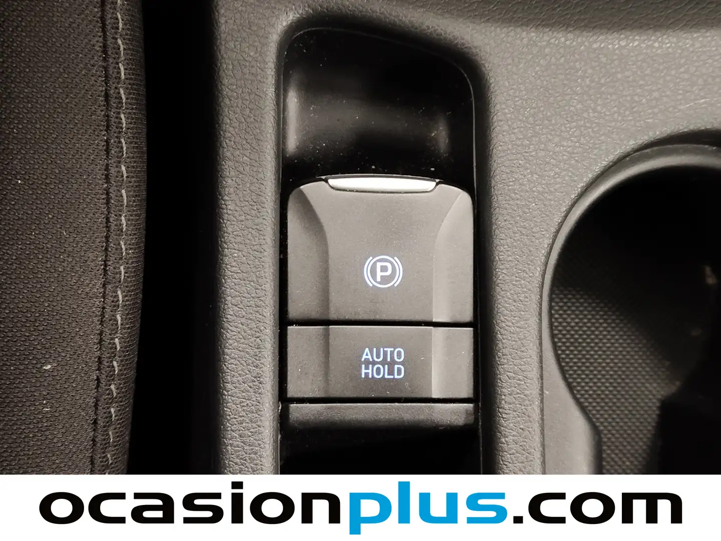 Foto Hyundai Kona Hyundai Kona 1.0 TGDi Maxx 4x2 DCT (120 CV)