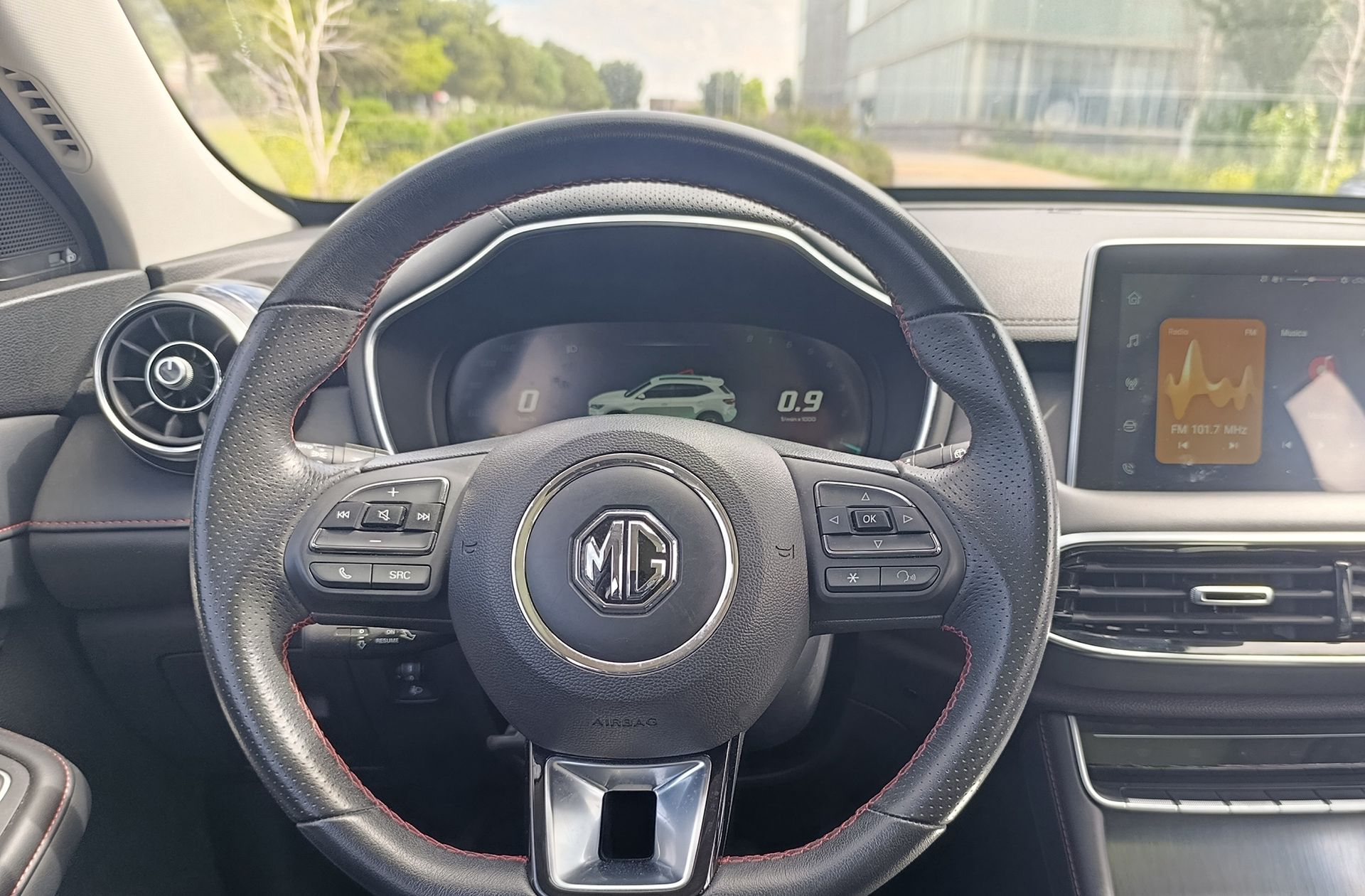 MG HS 1.5 Turbo GDI Luxury - foto 25
