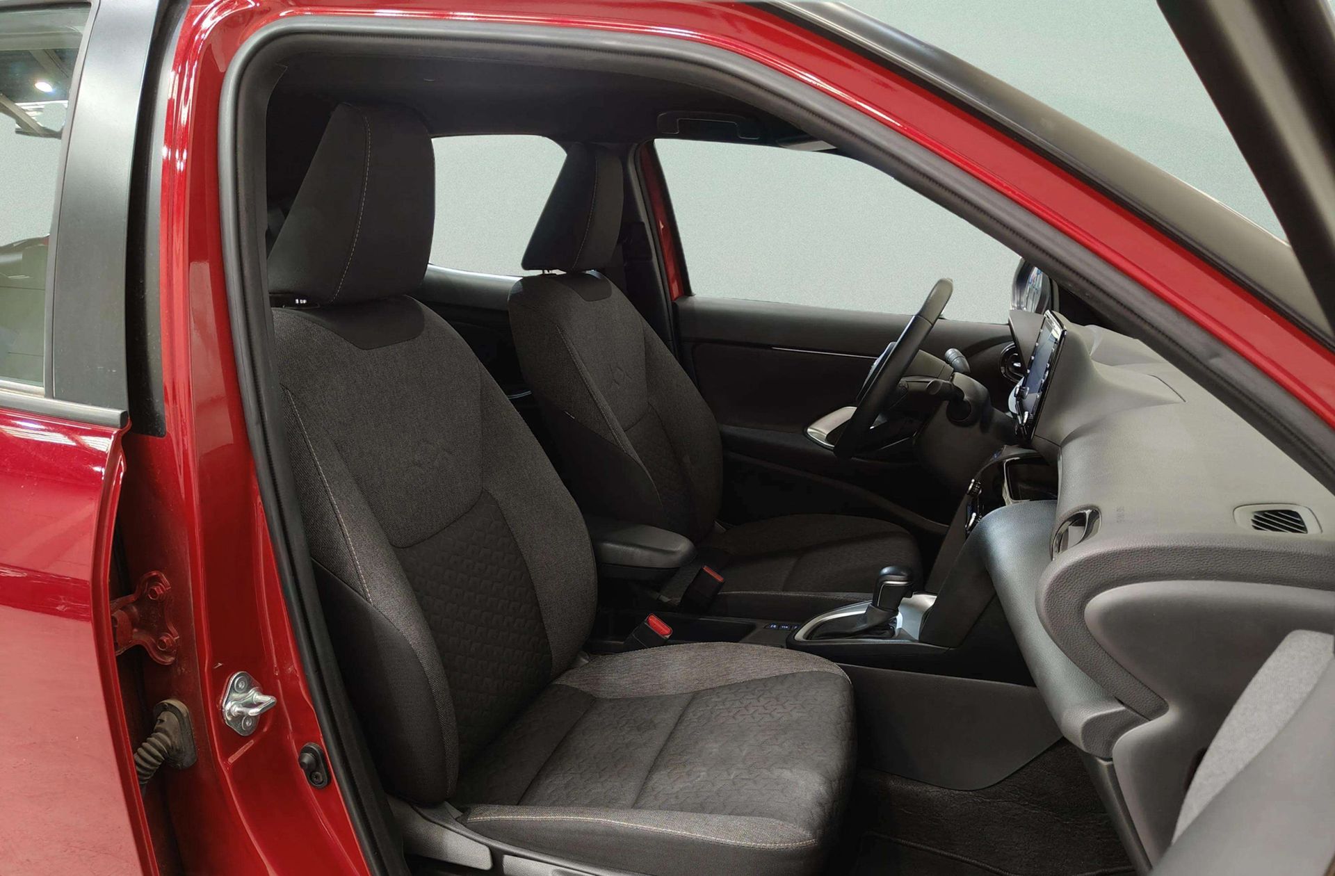 Toyota Yaris Cross 120H Active Tech - foto 18