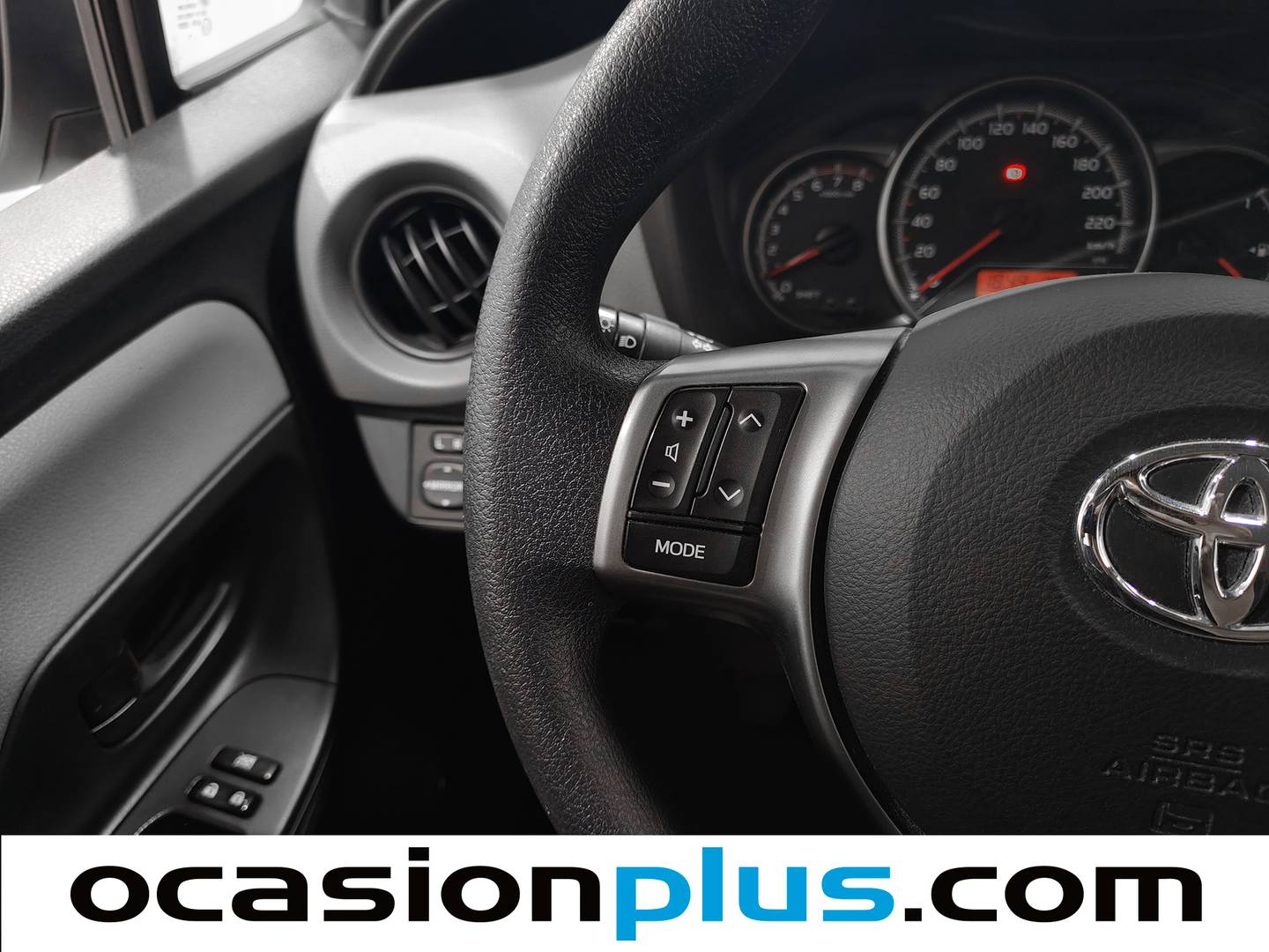 Equipamiento del Toyota Yaris Toyota Yaris 1.0 70 City (69 CV)