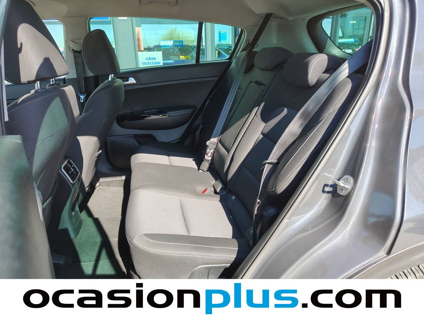 Foto asientos traseros KIA Sportage Kia Sportage 1.6 MHEV Drive 4x2 (136 CV)