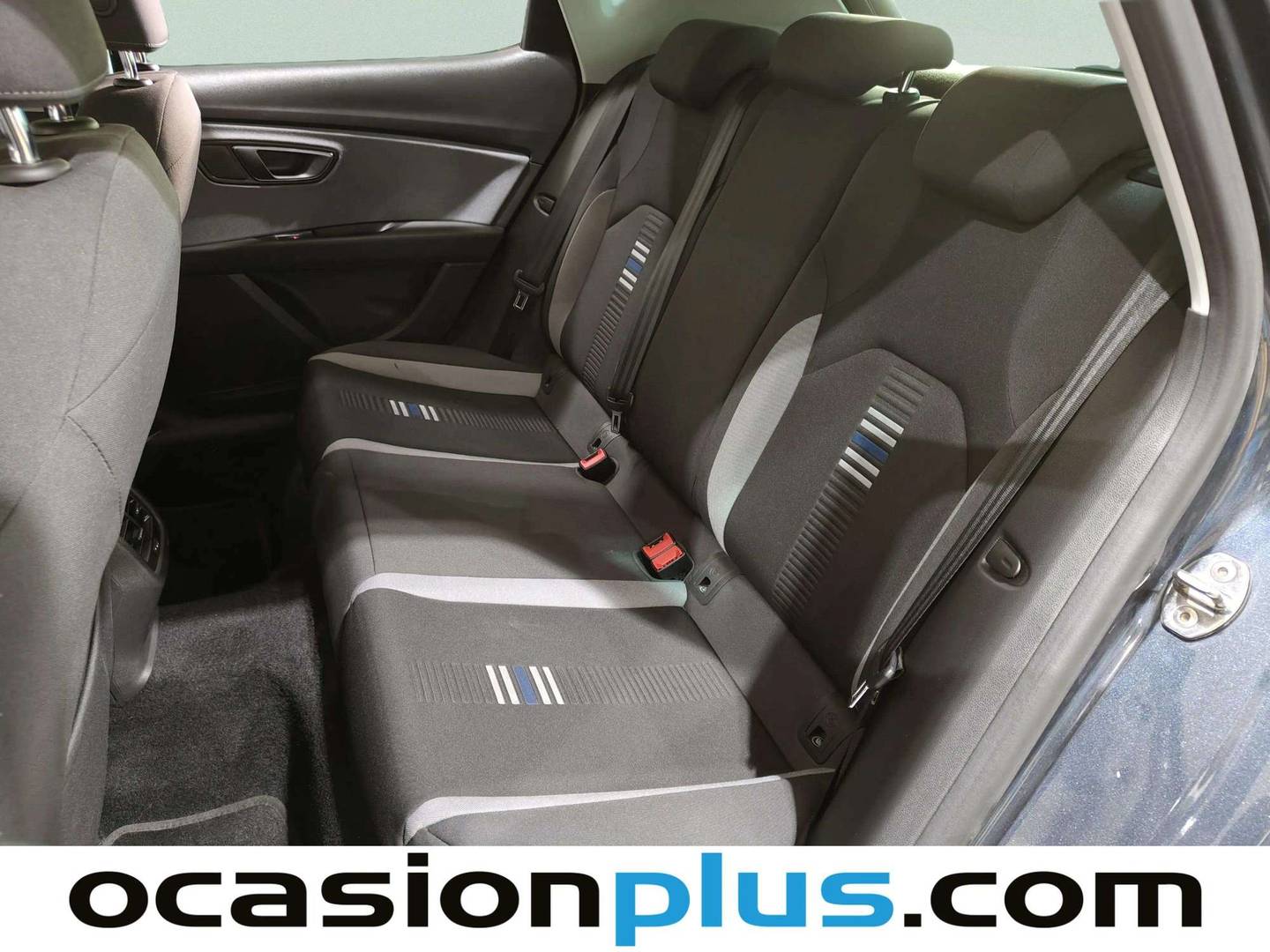 Foto asientos traseros Seat León SEAT León 1.0 EcoTSI S&S Style Visio Edition (115 CV)
