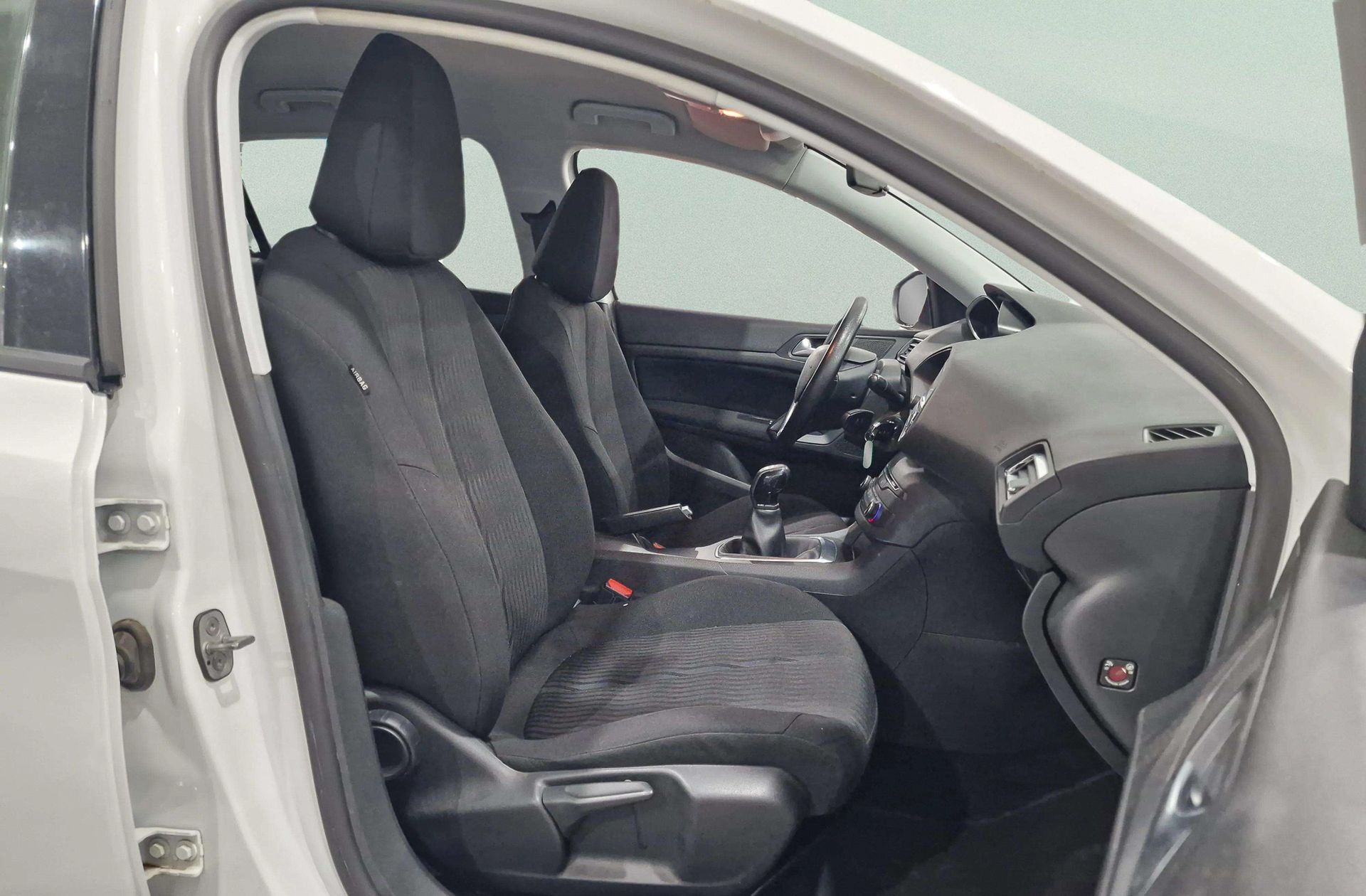 Peugeot 308 1.6 HDi FAP Access - foto 14