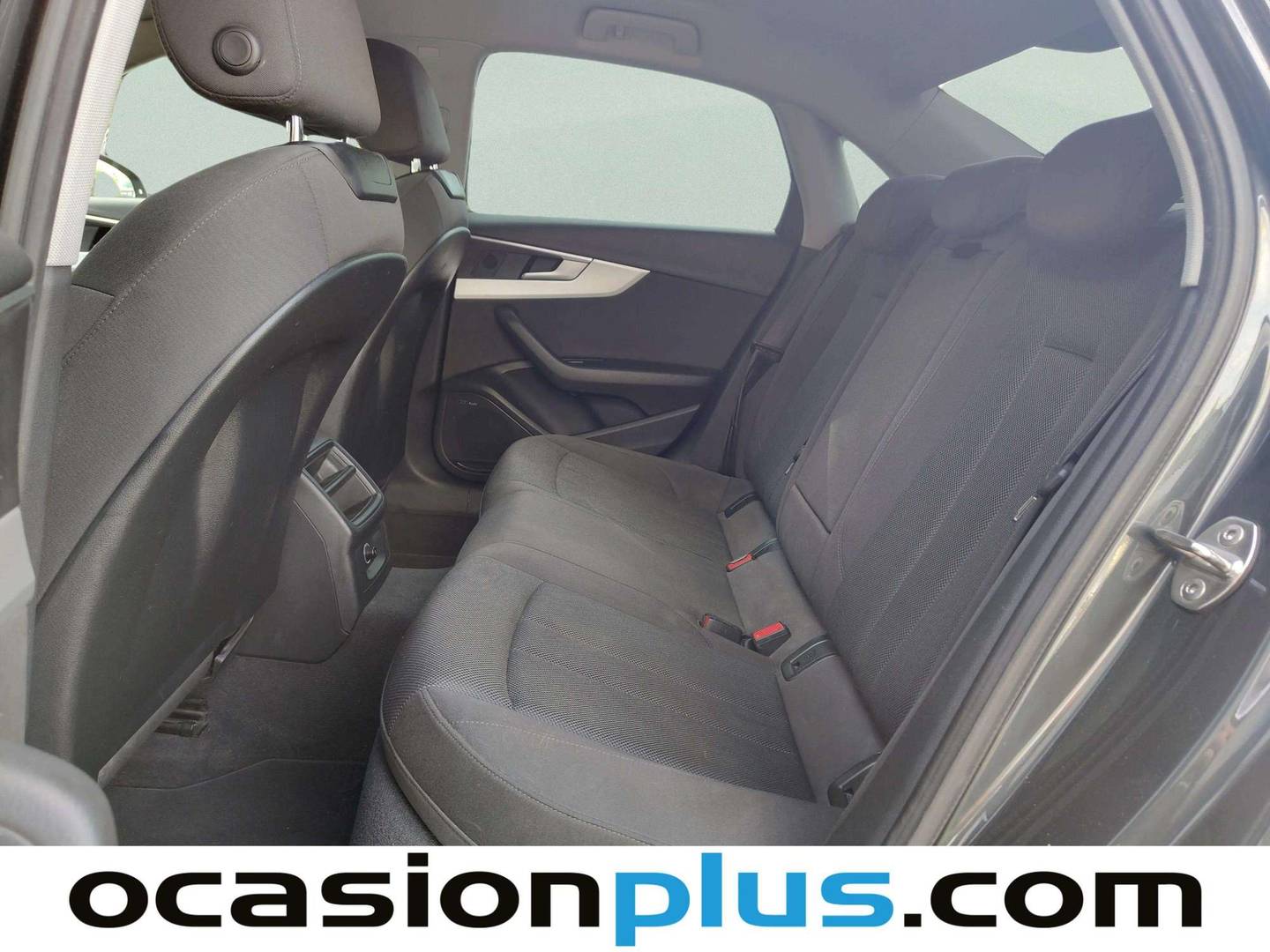 Foto asientos traseros Audi A4 Audi A4 Advanced edition 2.0 TDI (150 CV) S tronic