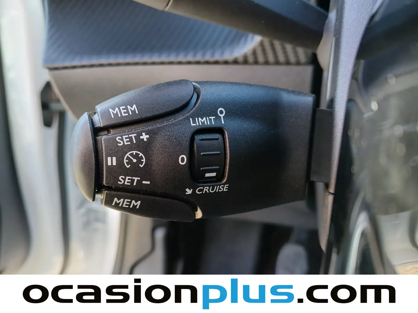 Foto Peugeot 208 Peugeot 208 PureTech 100 Allure (100 CV)