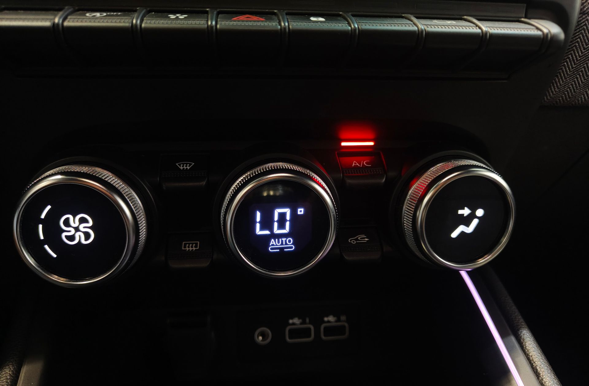Renault Clio Techno TCe - foto 31