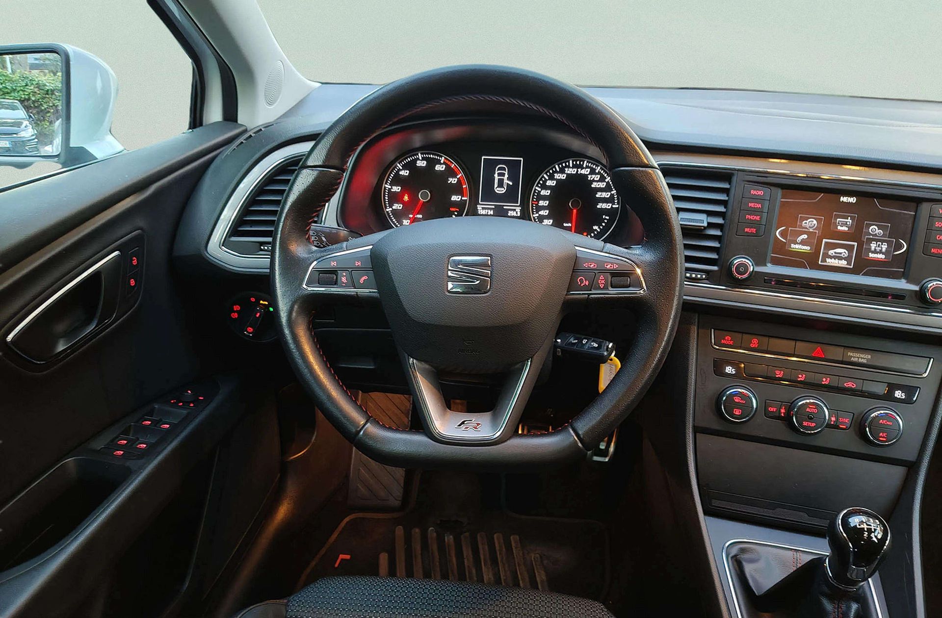 SEAT León ST 1.8 TSI FR - foto 32
