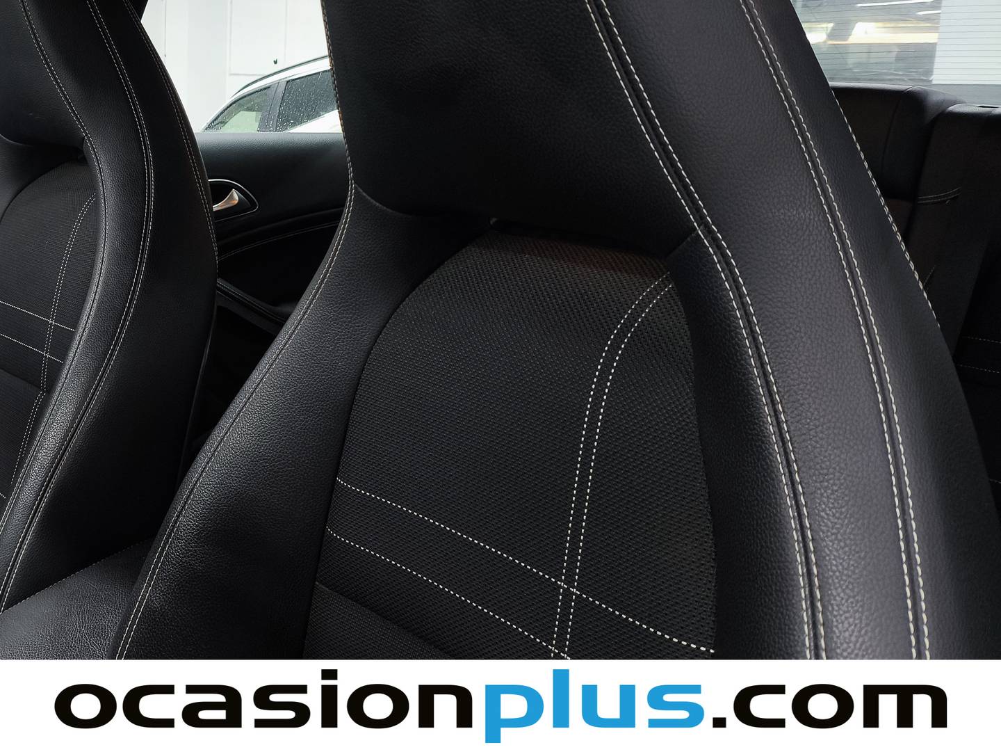 Extras y acabados del Mercedes CLA Mercedes CLA 200 (156 CV)