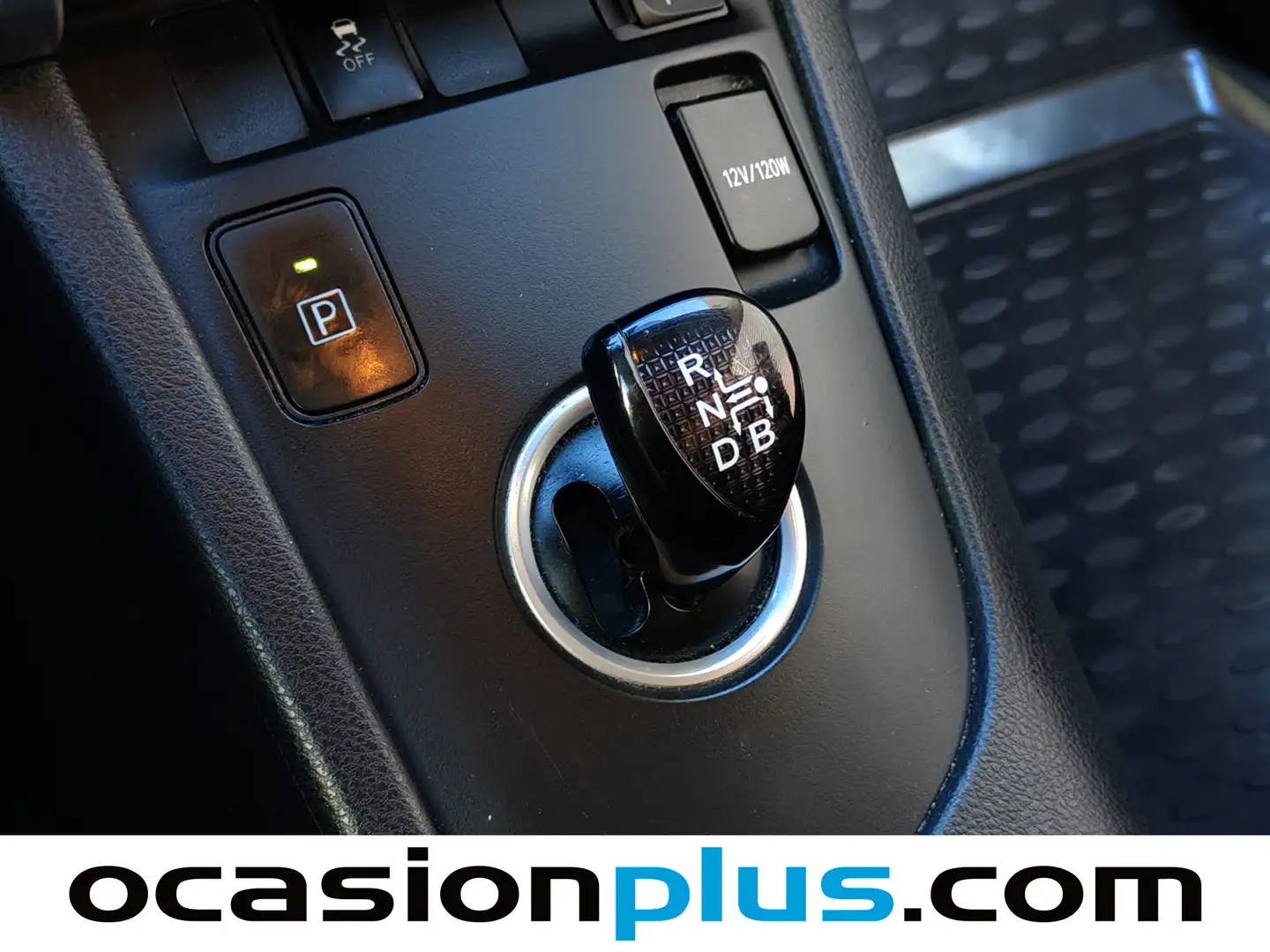 Foto Toyota Auris Toyota Auris 140H Touring Sports Active (136 CV)